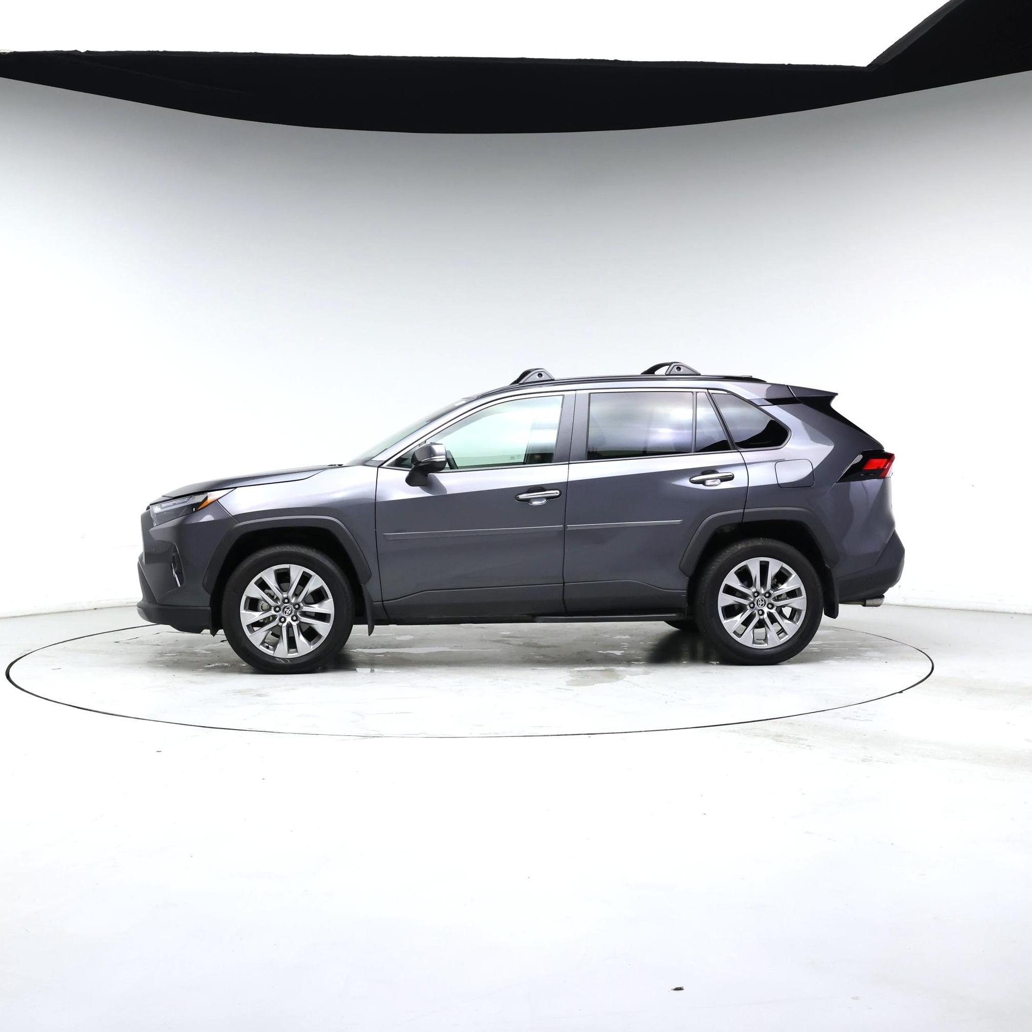 Thumbnail: 2025 Toyota RAV4 - 3