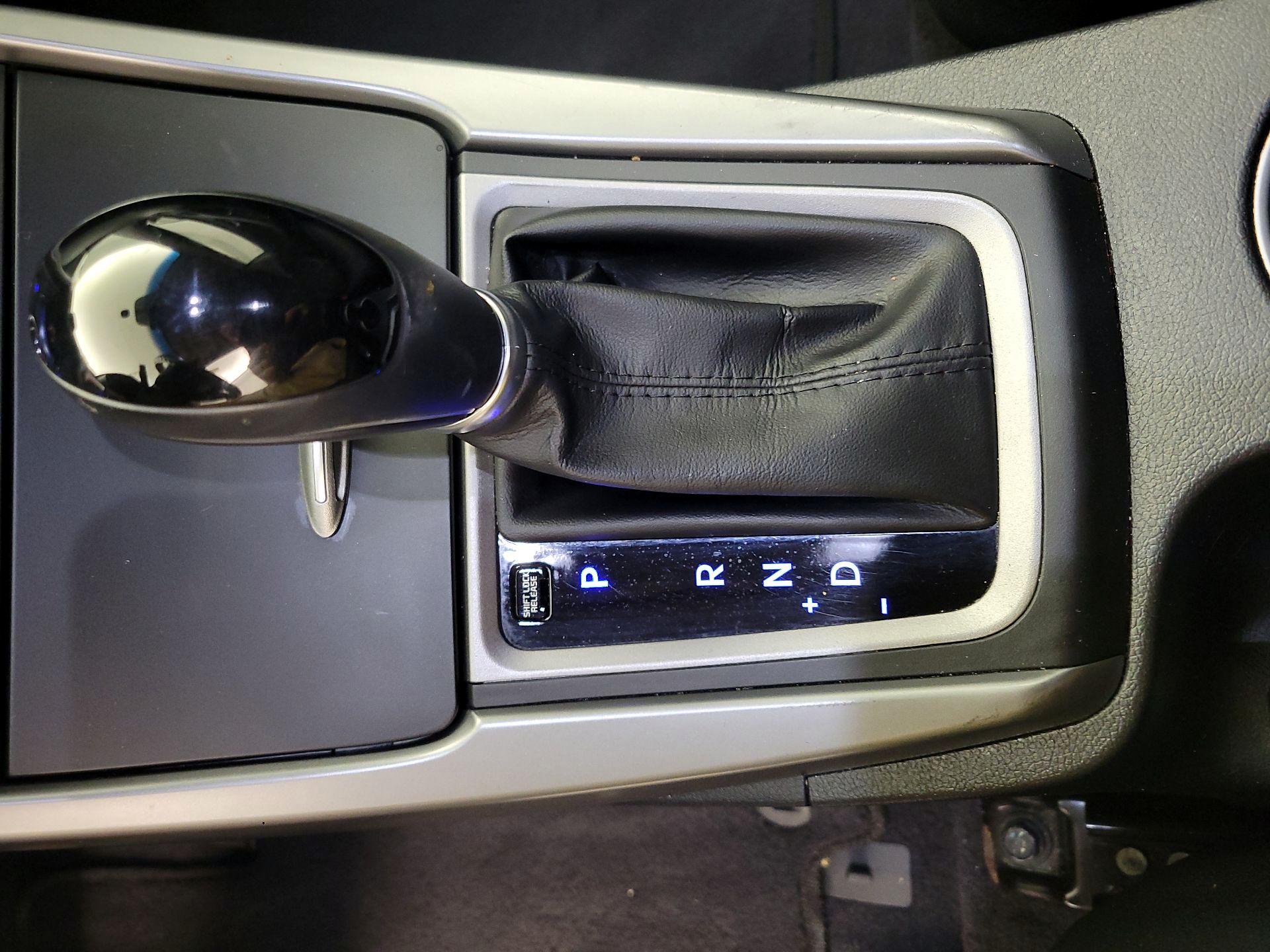 Thumbnail: 2014 Hyundai Elantra - 18