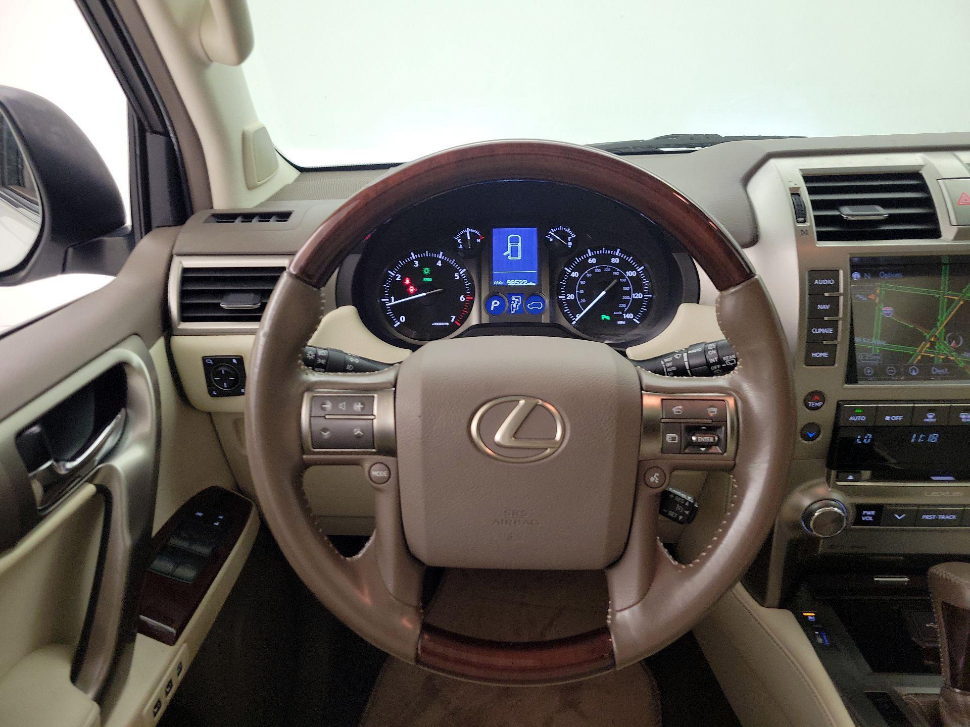 Thumbnail: 2018 Lexus GX - 10
