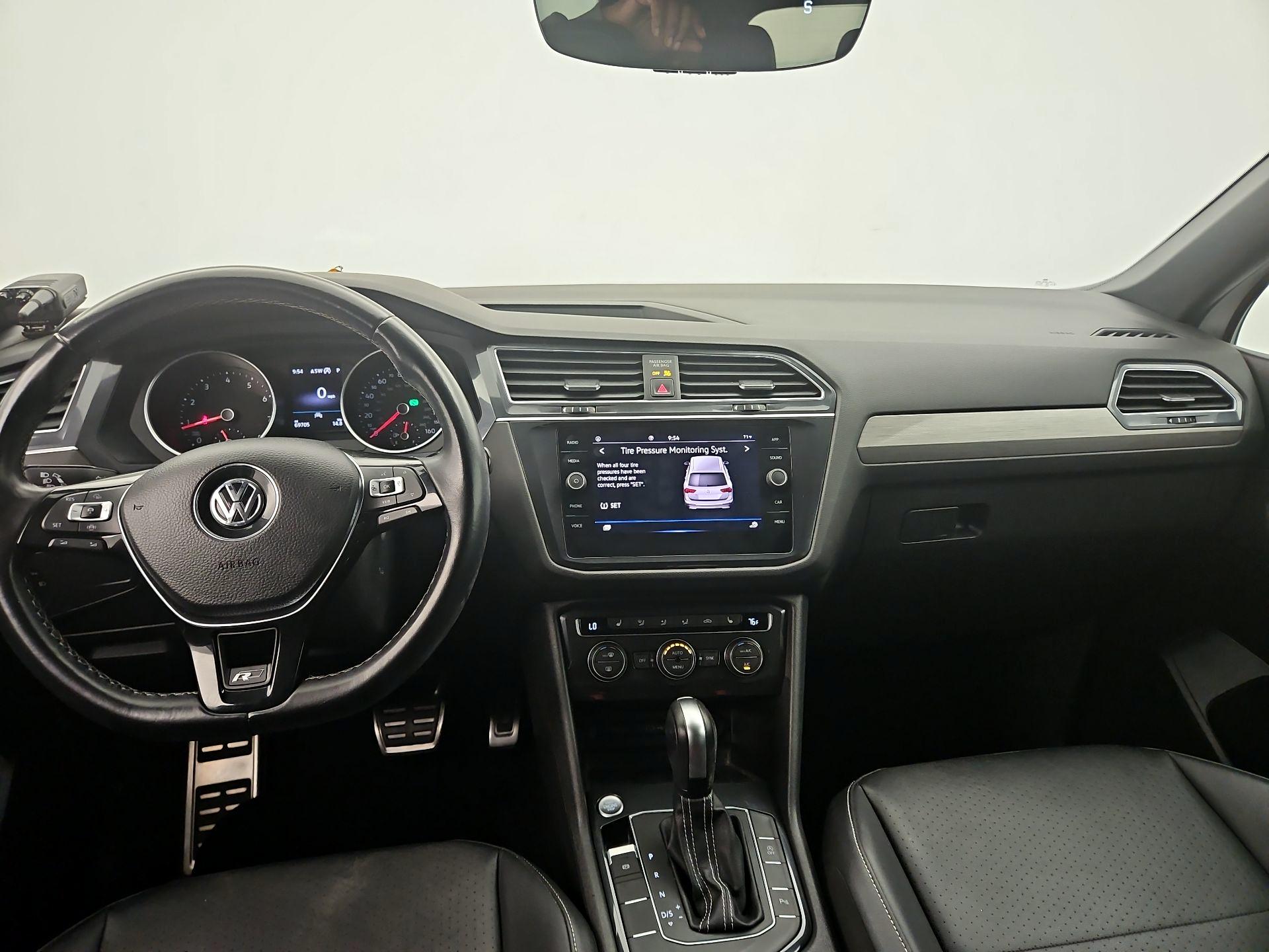 Thumbnail: 2021 Volkswagen Tiguan - 9