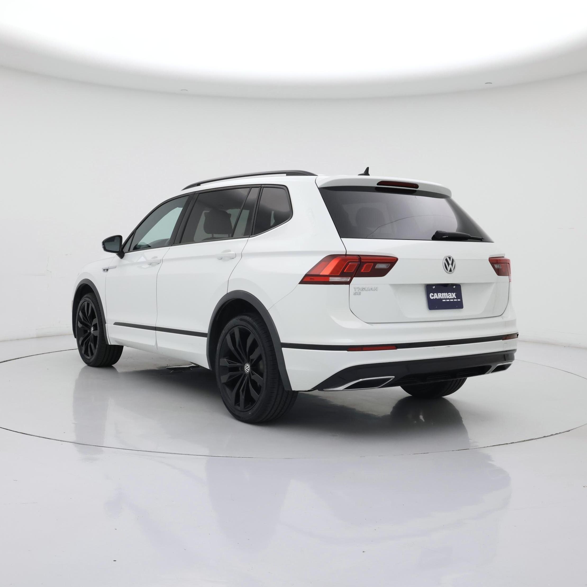 Thumbnail: 2021 Volkswagen Tiguan - 2