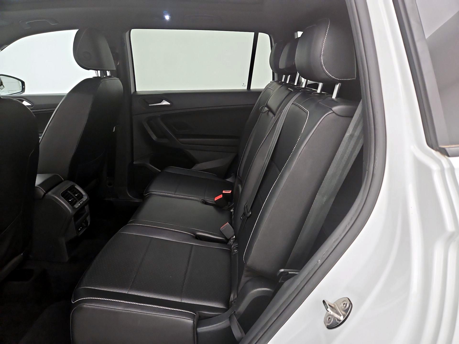 Thumbnail: 2021 Volkswagen Tiguan - 20