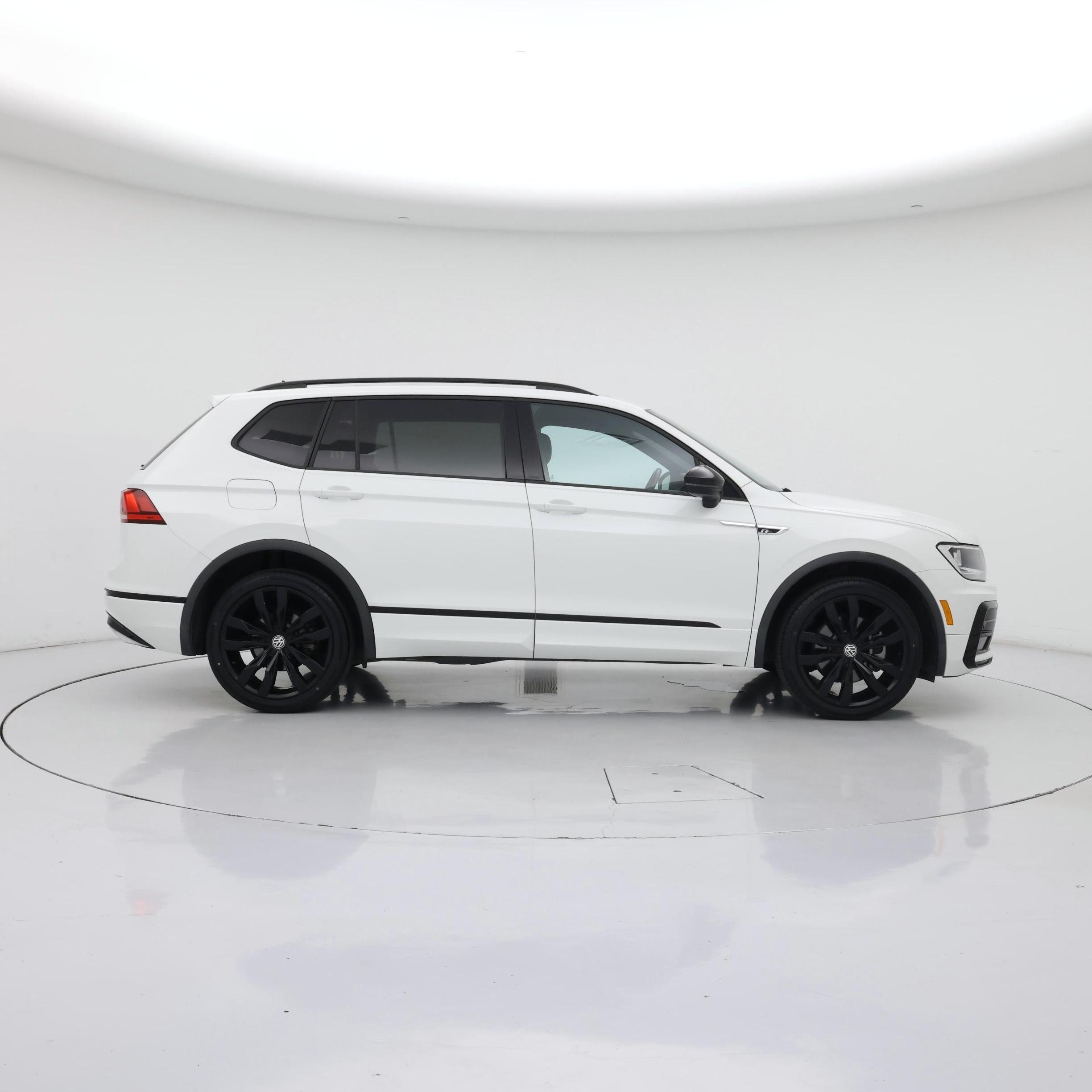 Thumbnail: 2021 Volkswagen Tiguan - 7