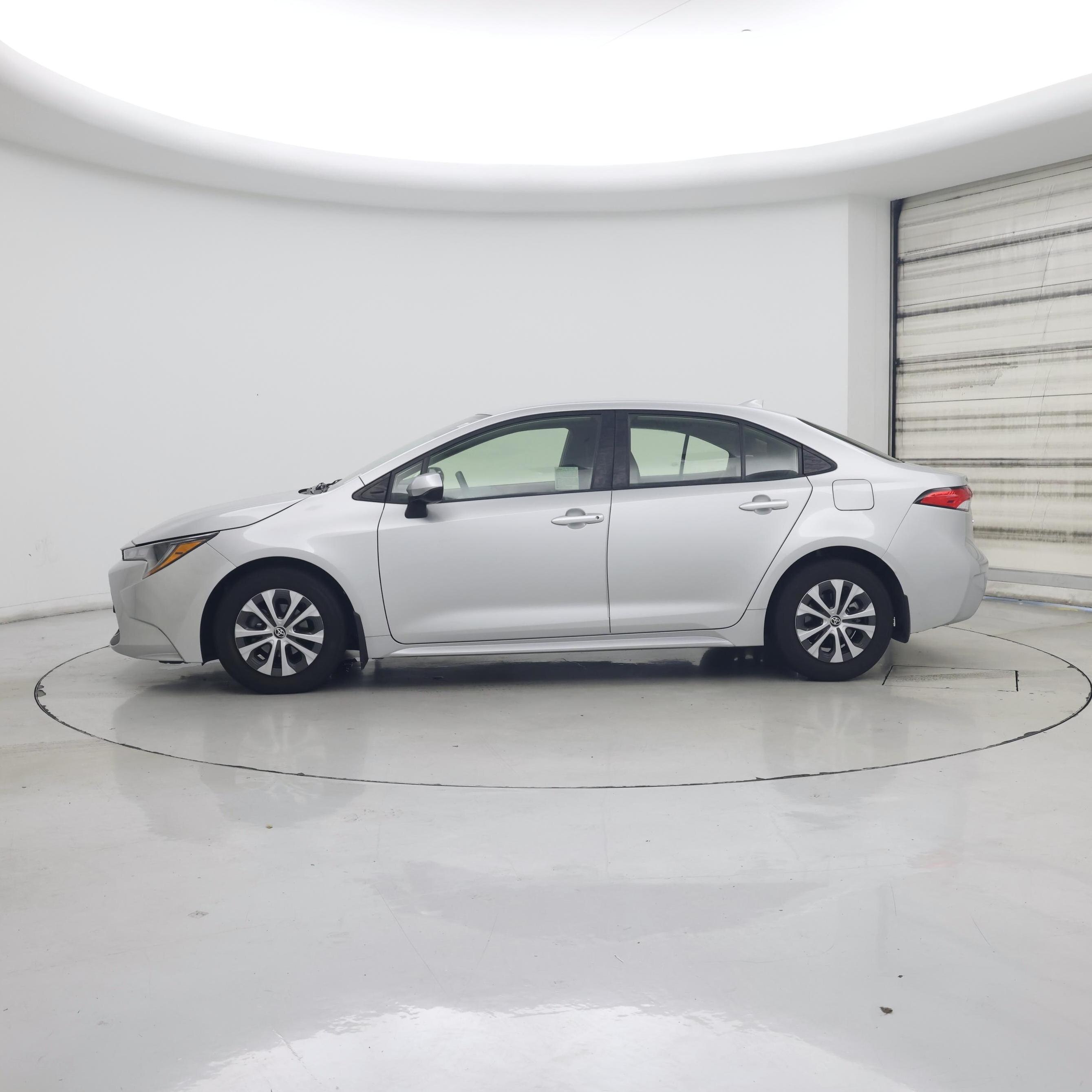 Thumbnail: 2022 Toyota Corolla - 3