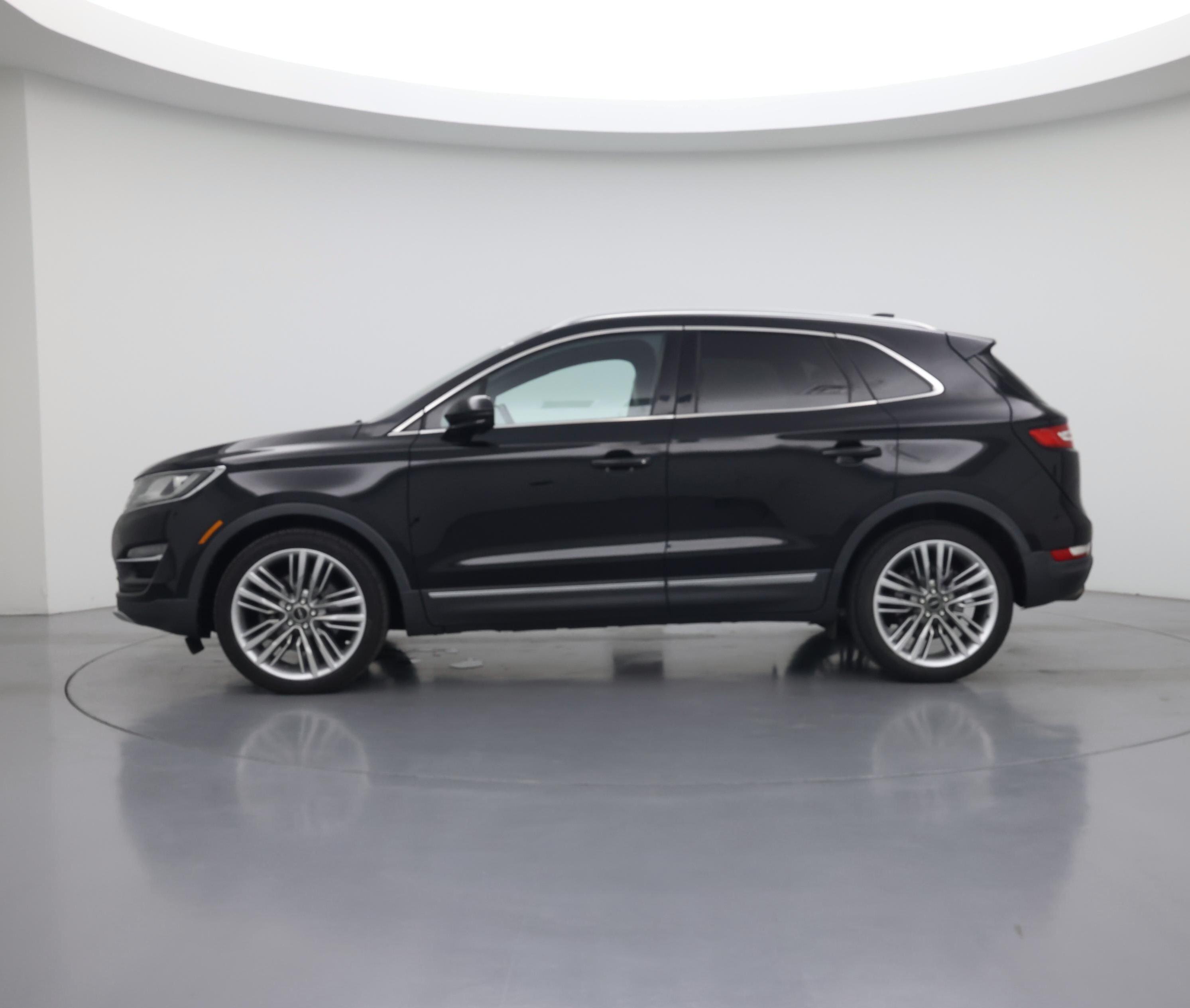 Thumbnail: 2016 Lincoln MKC - 3
