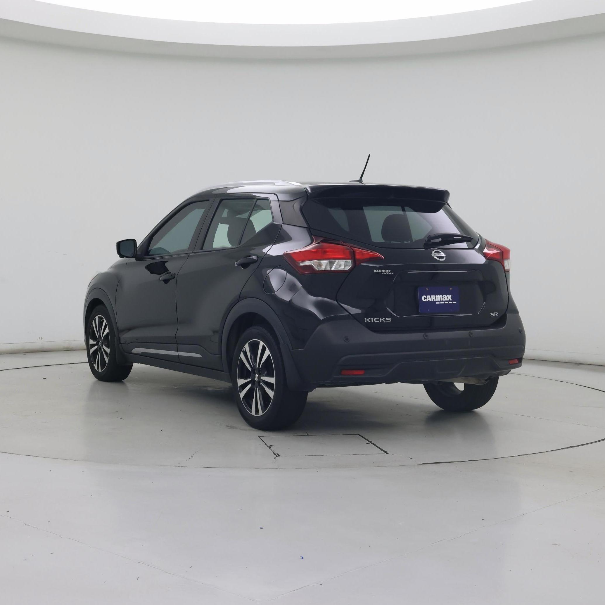 Thumbnail: 2020 Nissan Kicks - 2