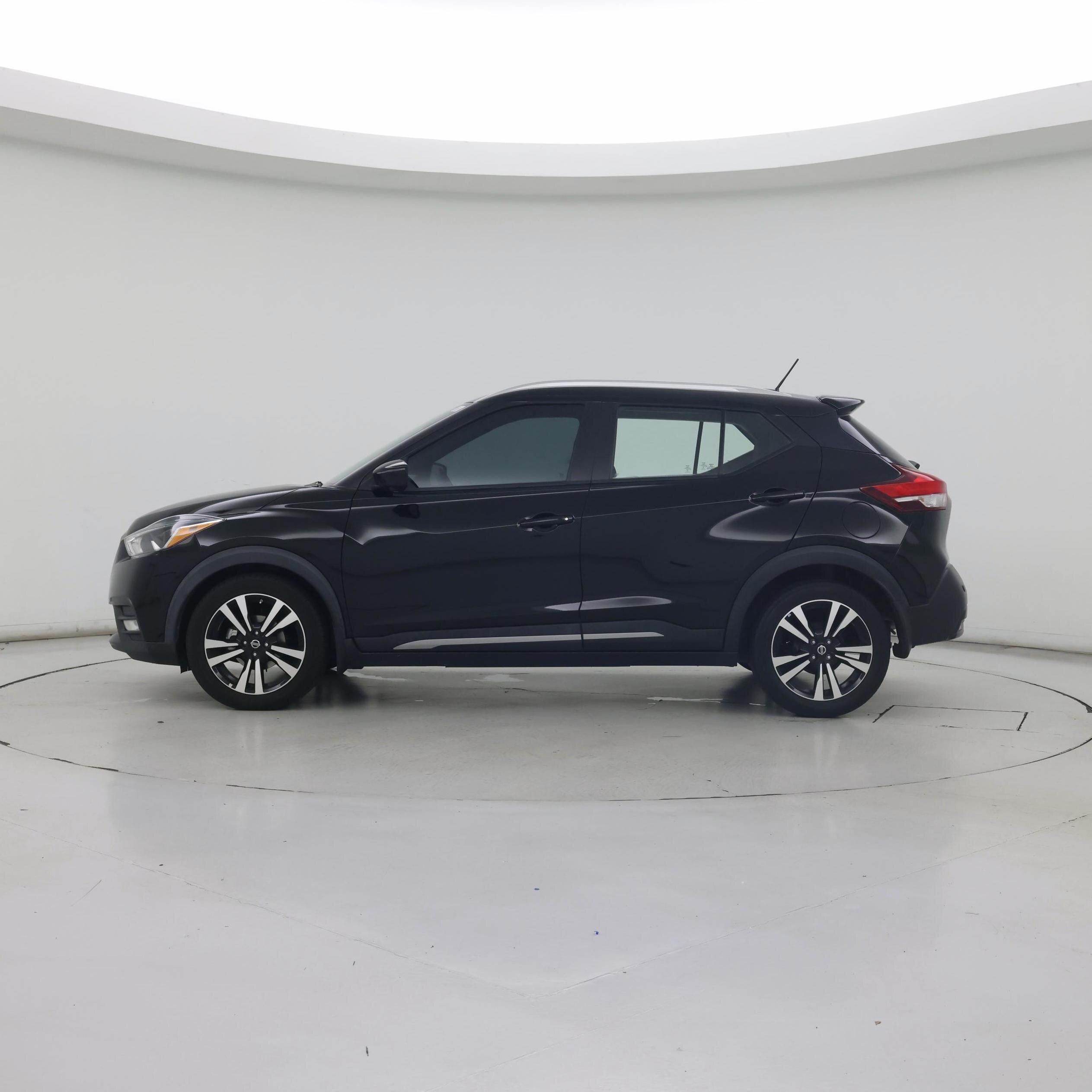 Thumbnail: 2020 Nissan Kicks - 3