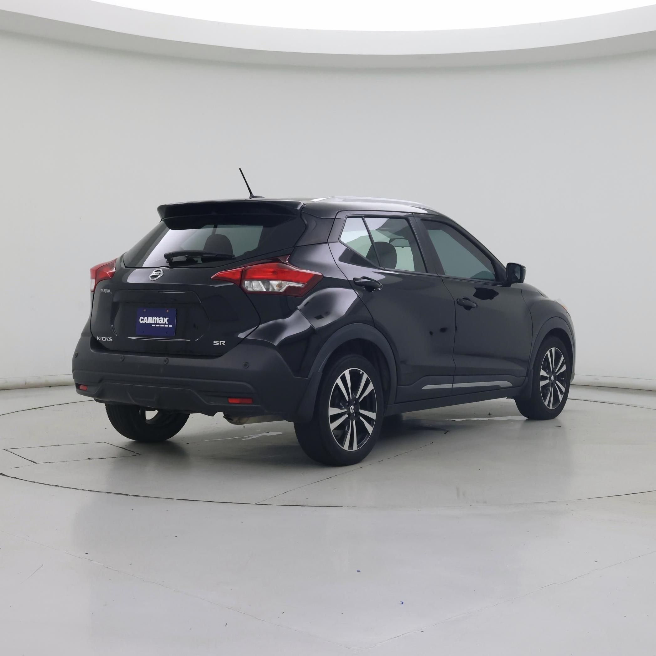 Thumbnail: 2020 Nissan Kicks - 8