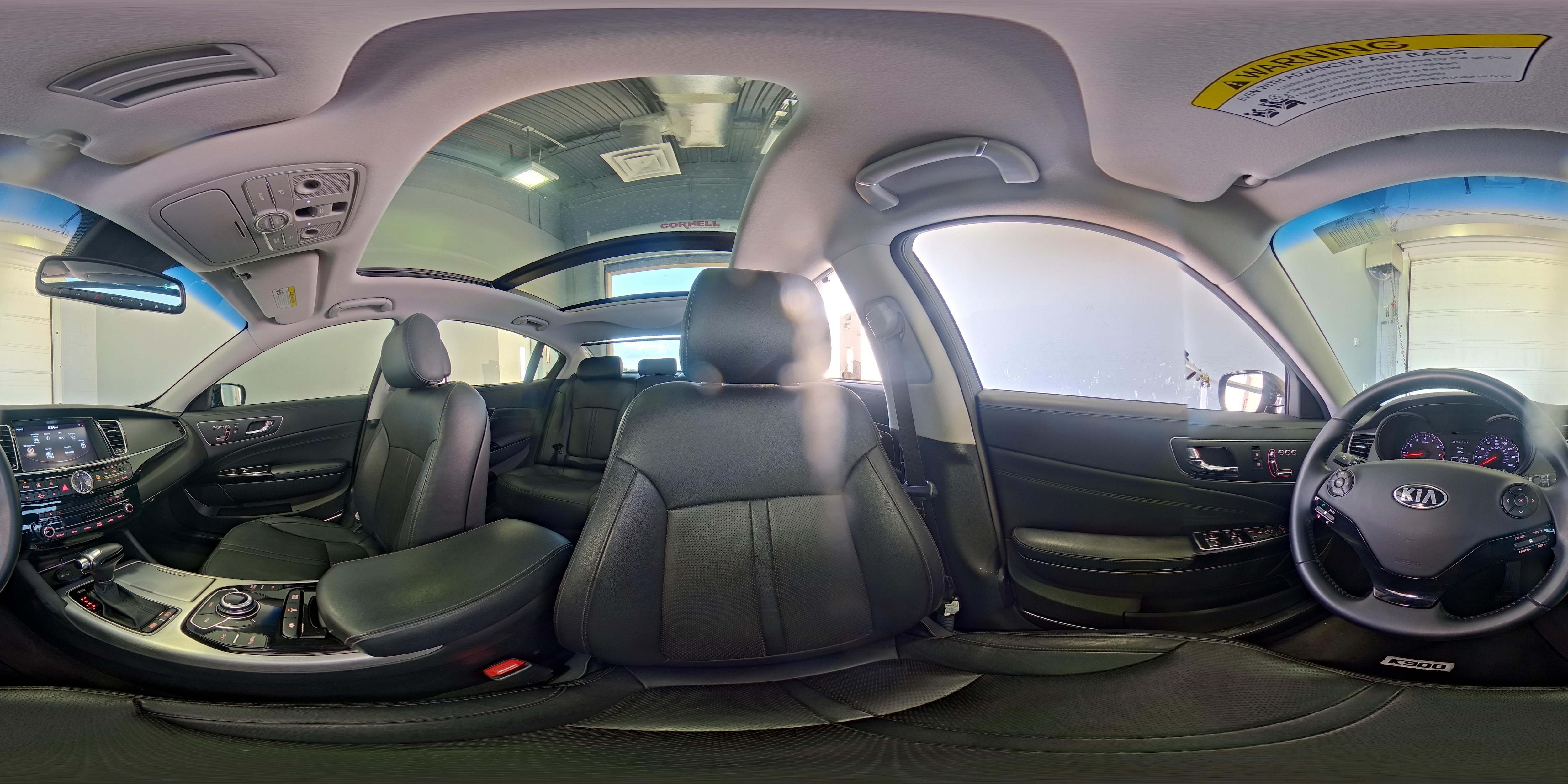 2017 Kia K900 Premium - Photo 29