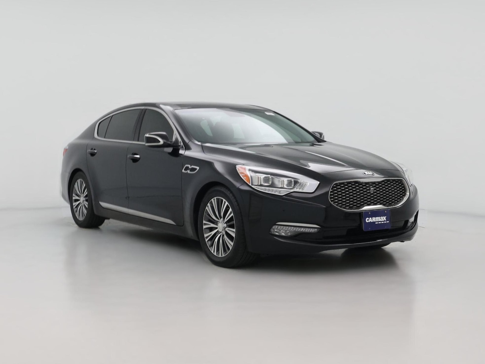 2017 Kia K900 Premium - Photo 1