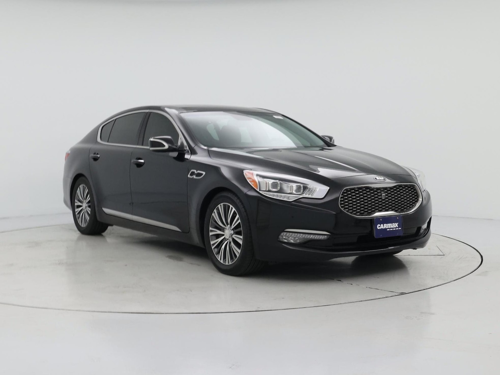 2017 Kia K900 Premium - Photo 2
