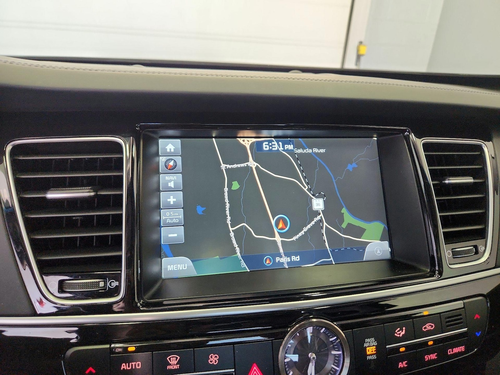 2017 Kia K900 Premium - Photo 15