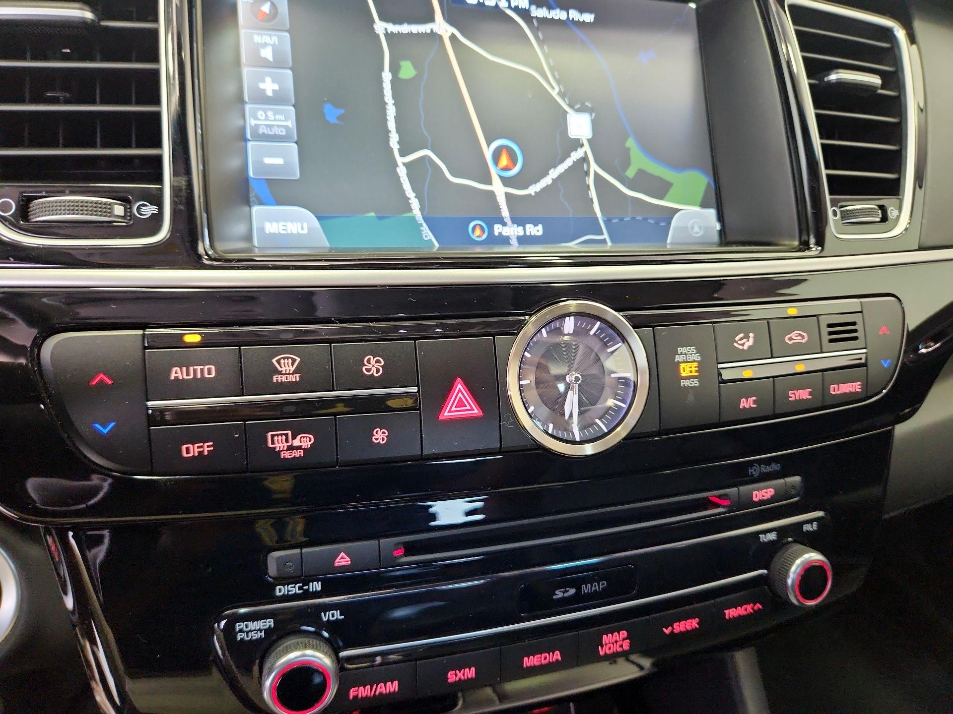 Thumbnail: 2017 Kia K900 - 17