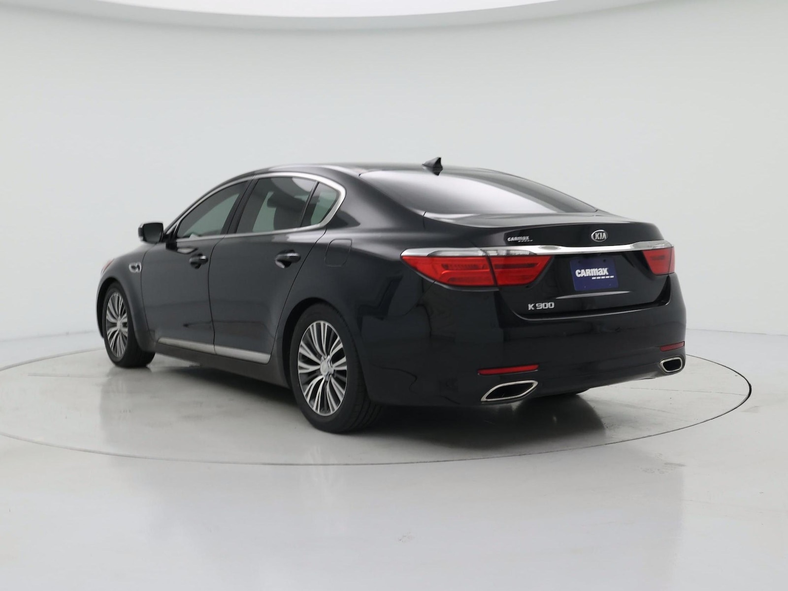 2017 Kia K900 Premium - Photo 3