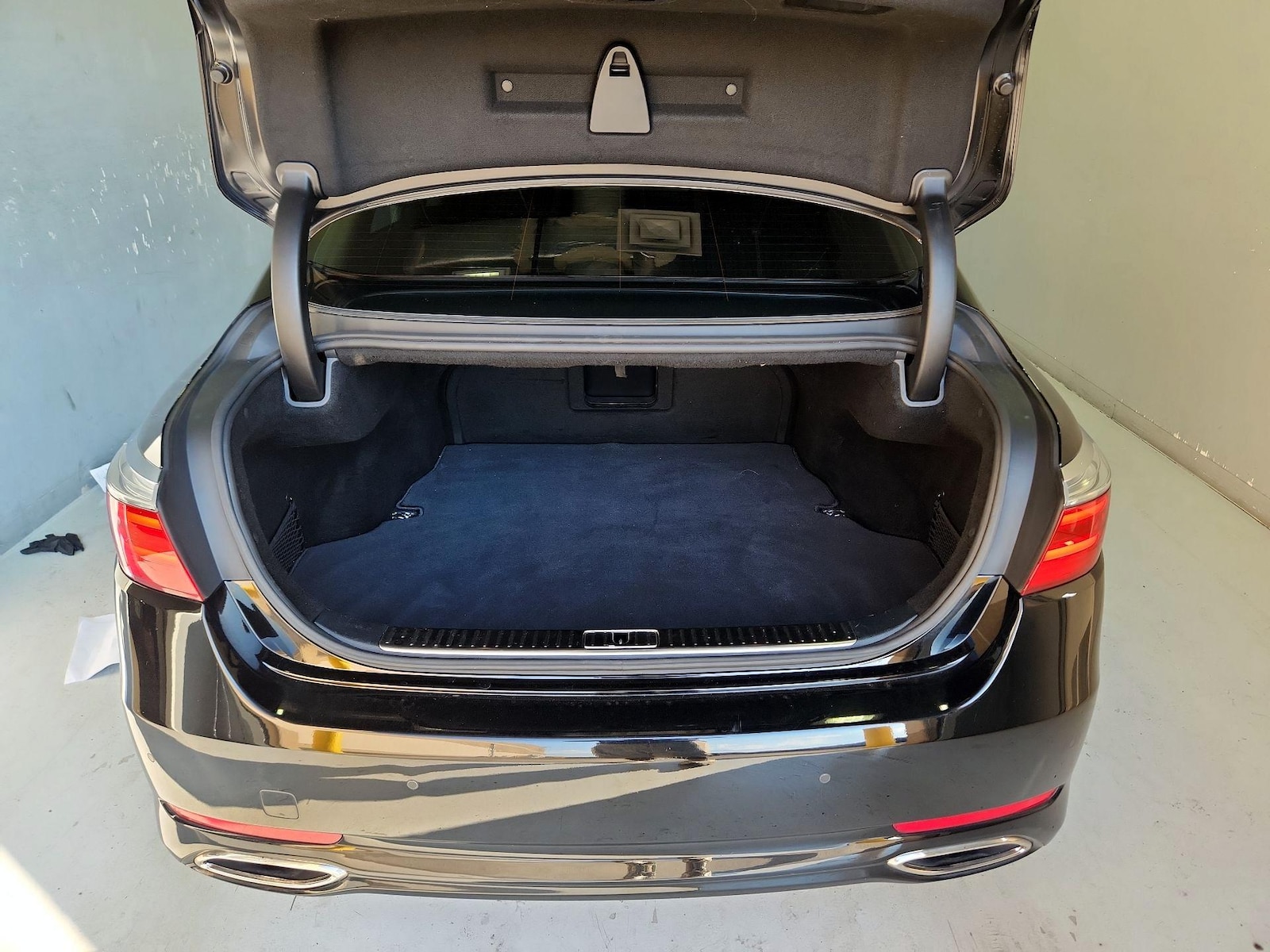 2017 Kia K900 Premium - Photo 23