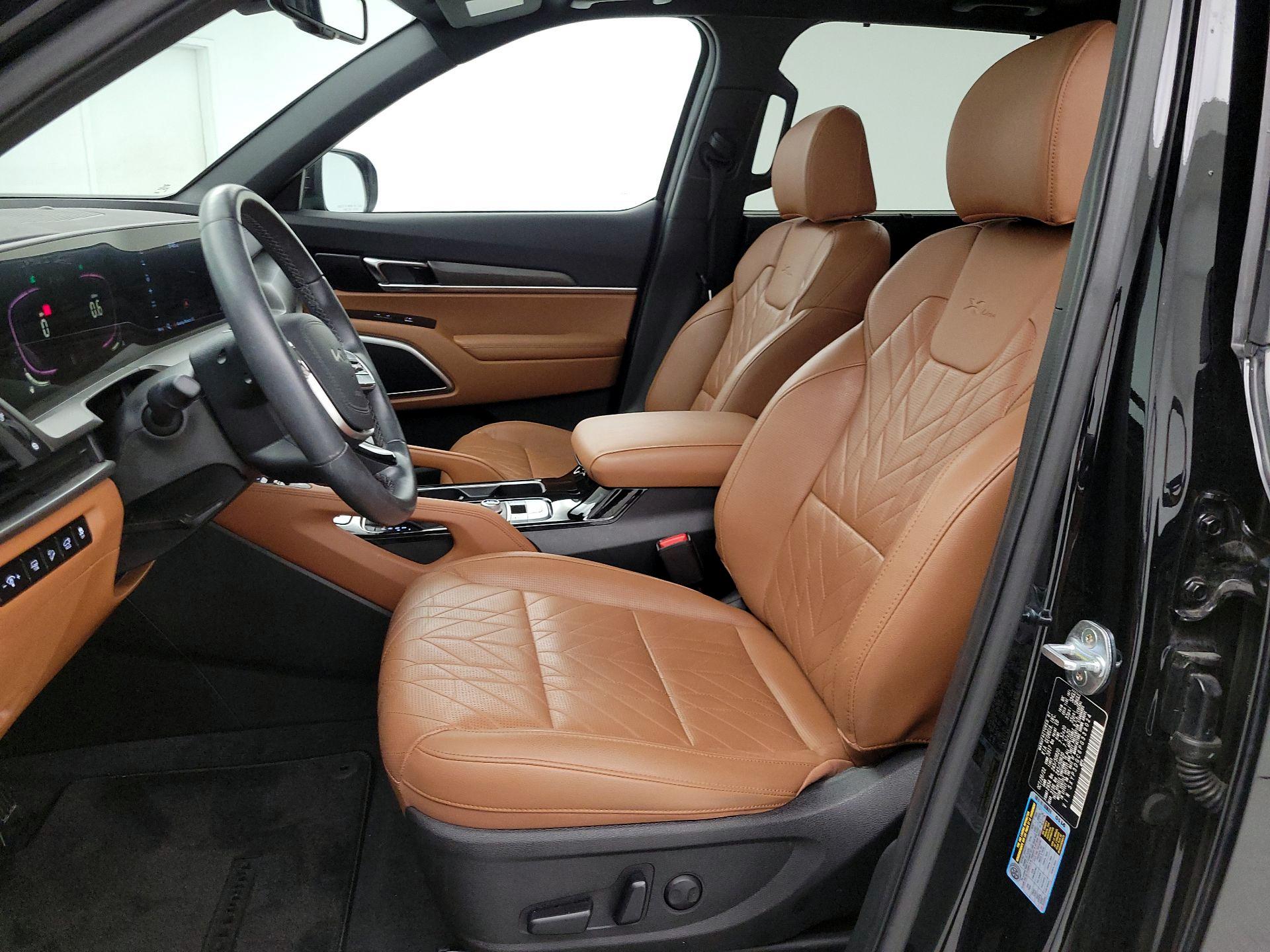 Thumbnail: 2023 Kia Telluride - 11