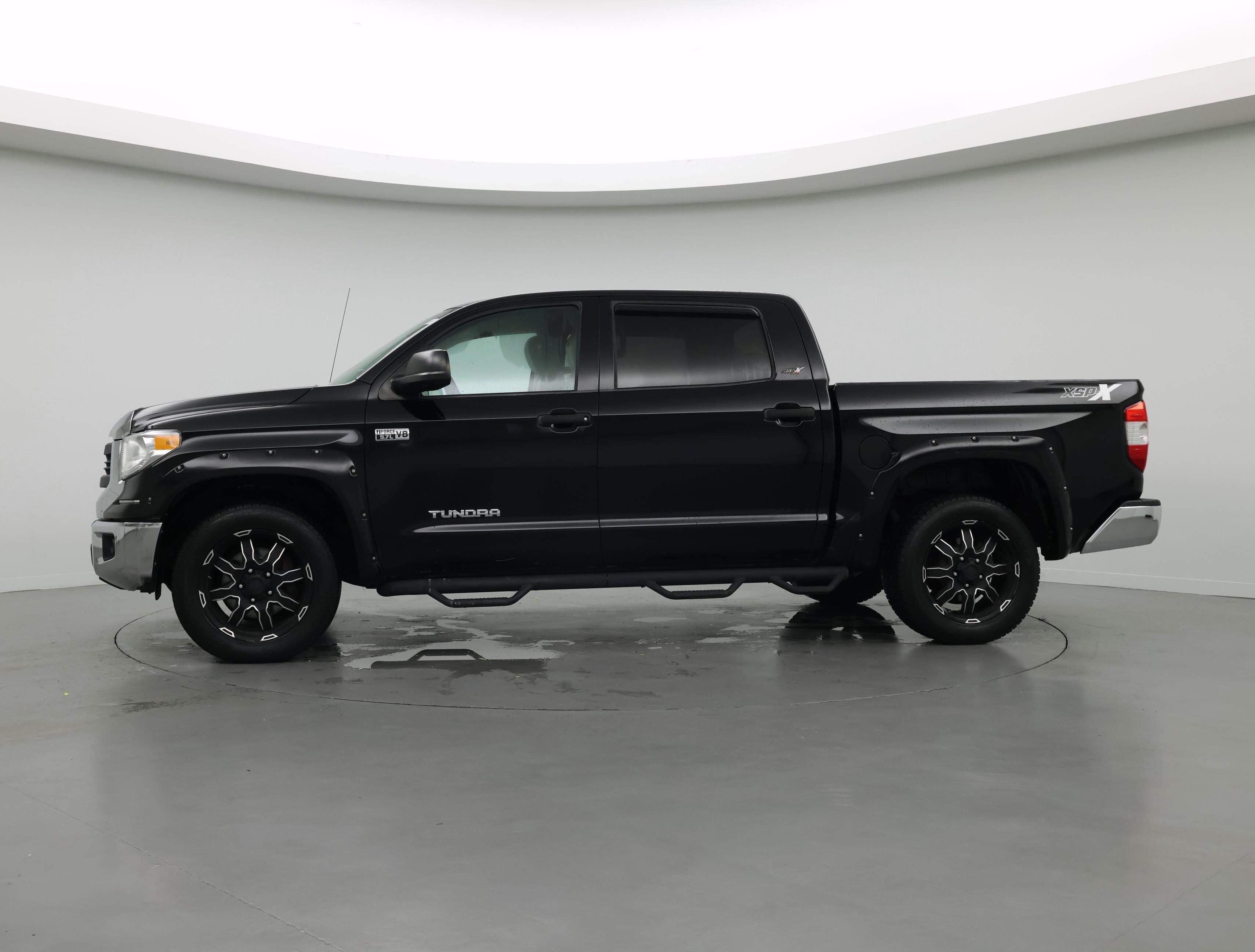 Thumbnail: 2014 Toyota Tundra - 3