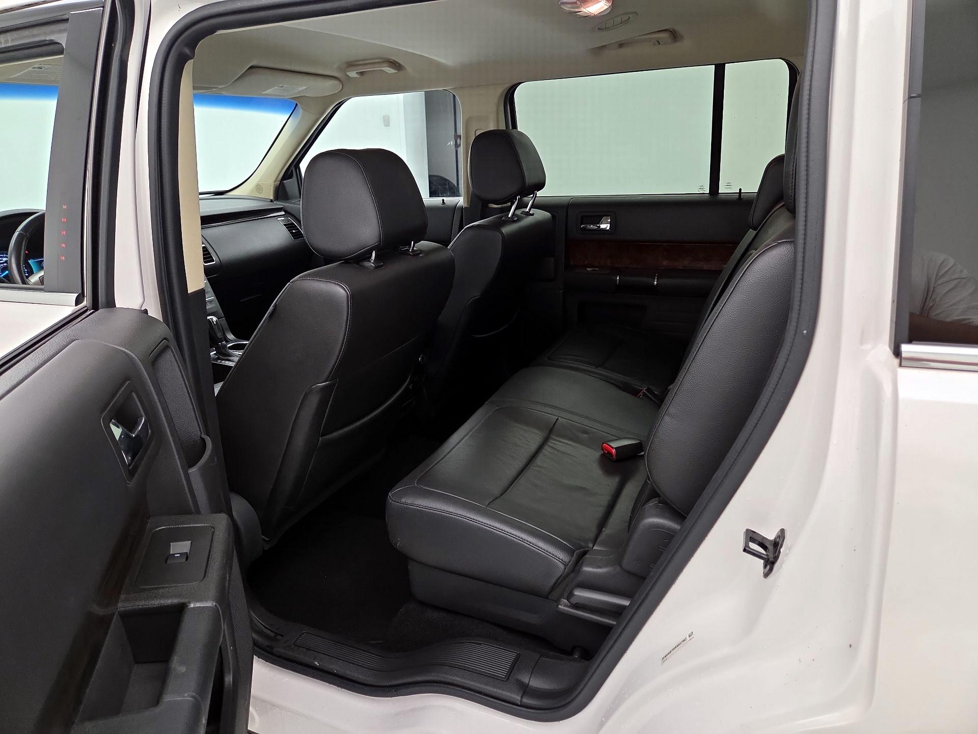 Thumbnail: 2019 Ford Flex - 18