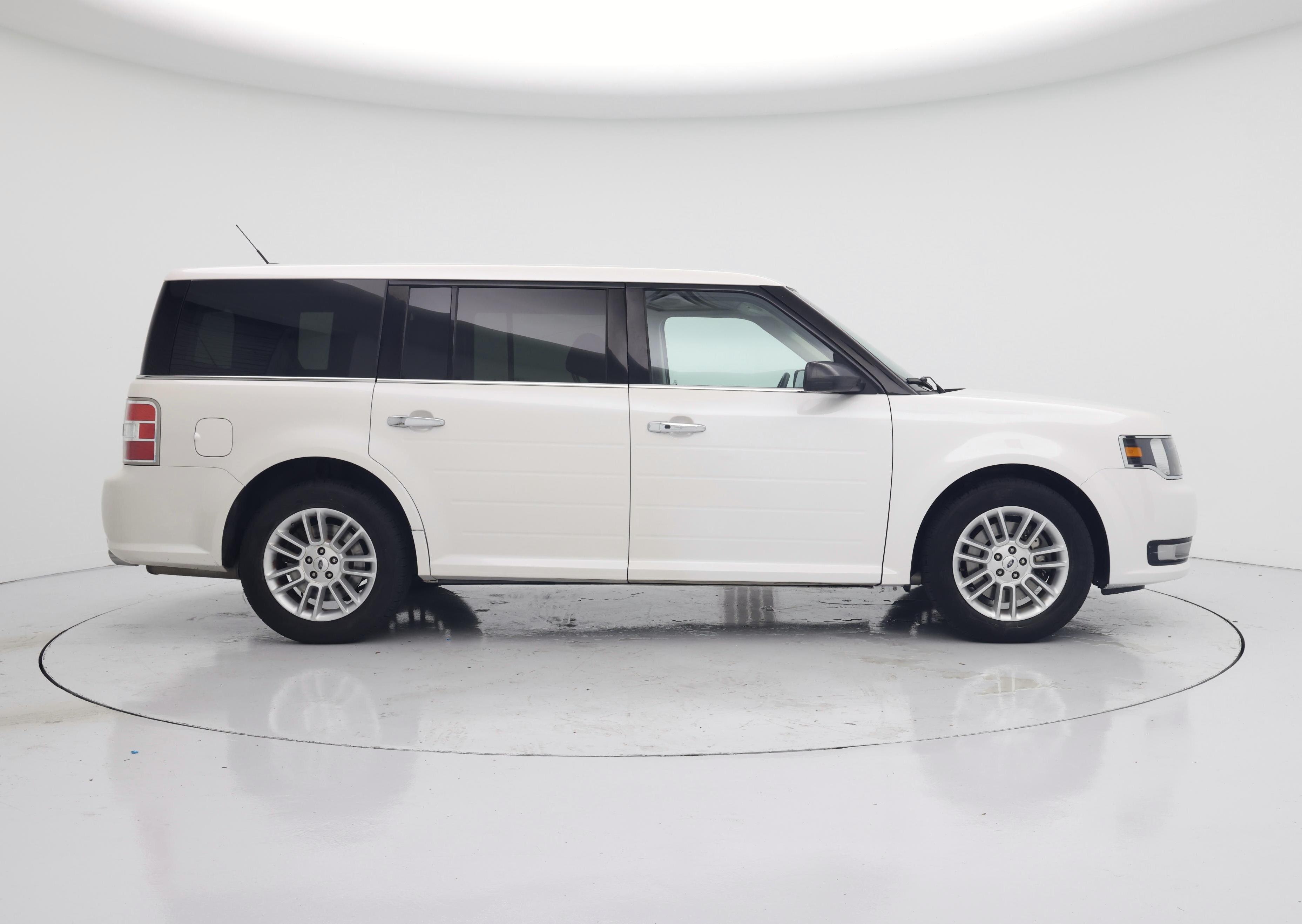 Thumbnail: 2019 Ford Flex - 7