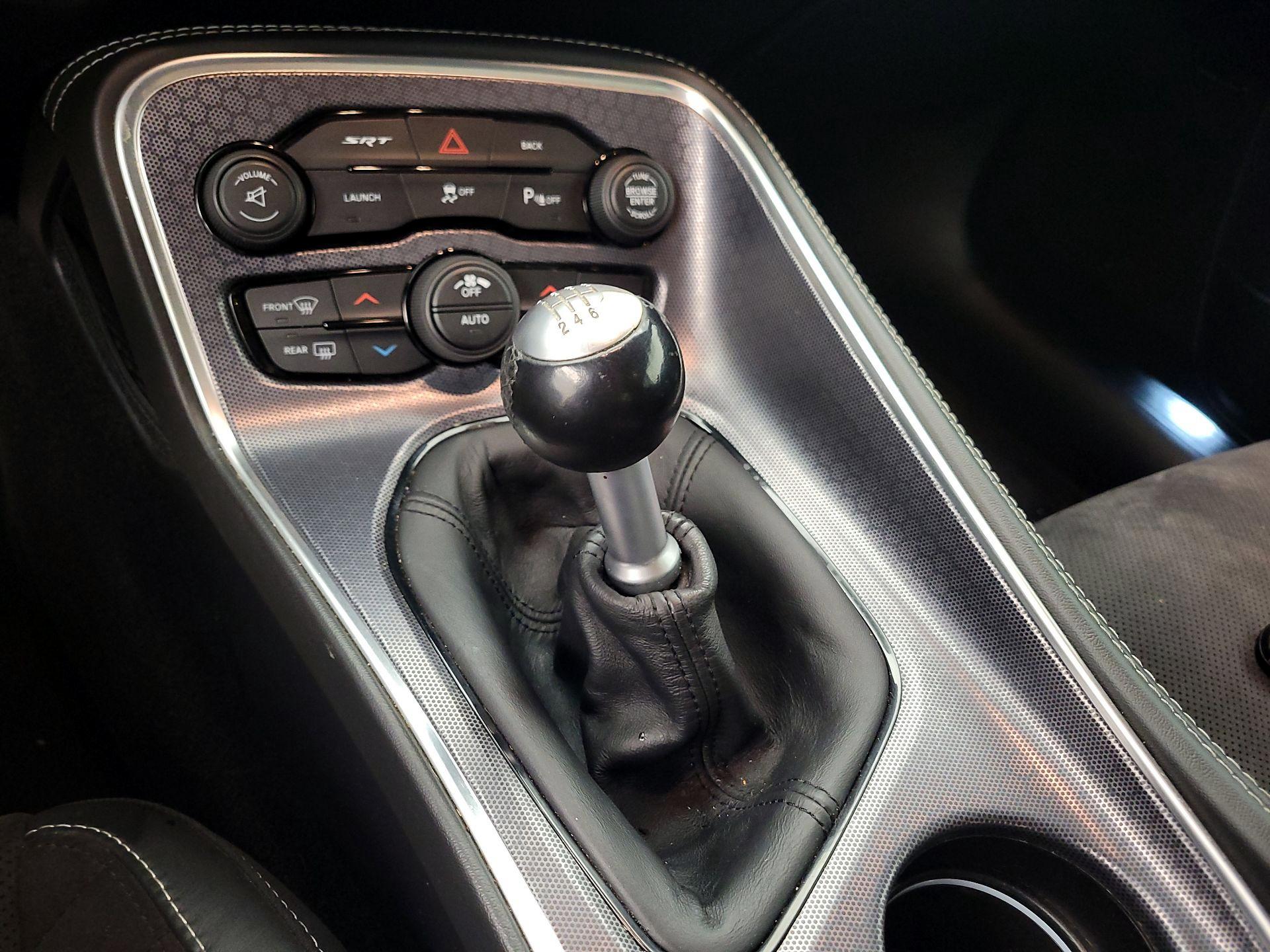 Thumbnail: 2016 Dodge Challenger - 18