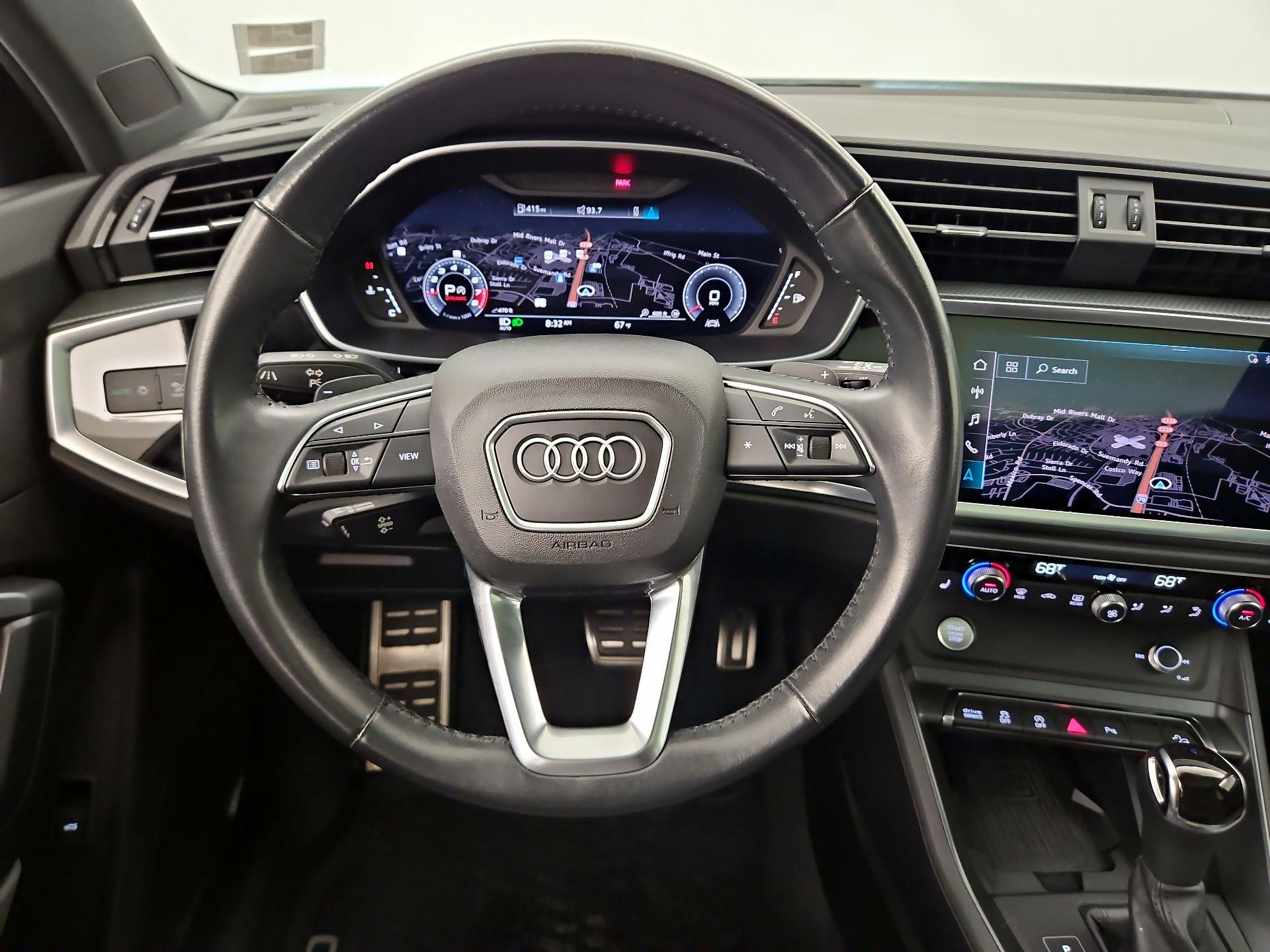 Thumbnail: 2020 Audi Q3 - 10