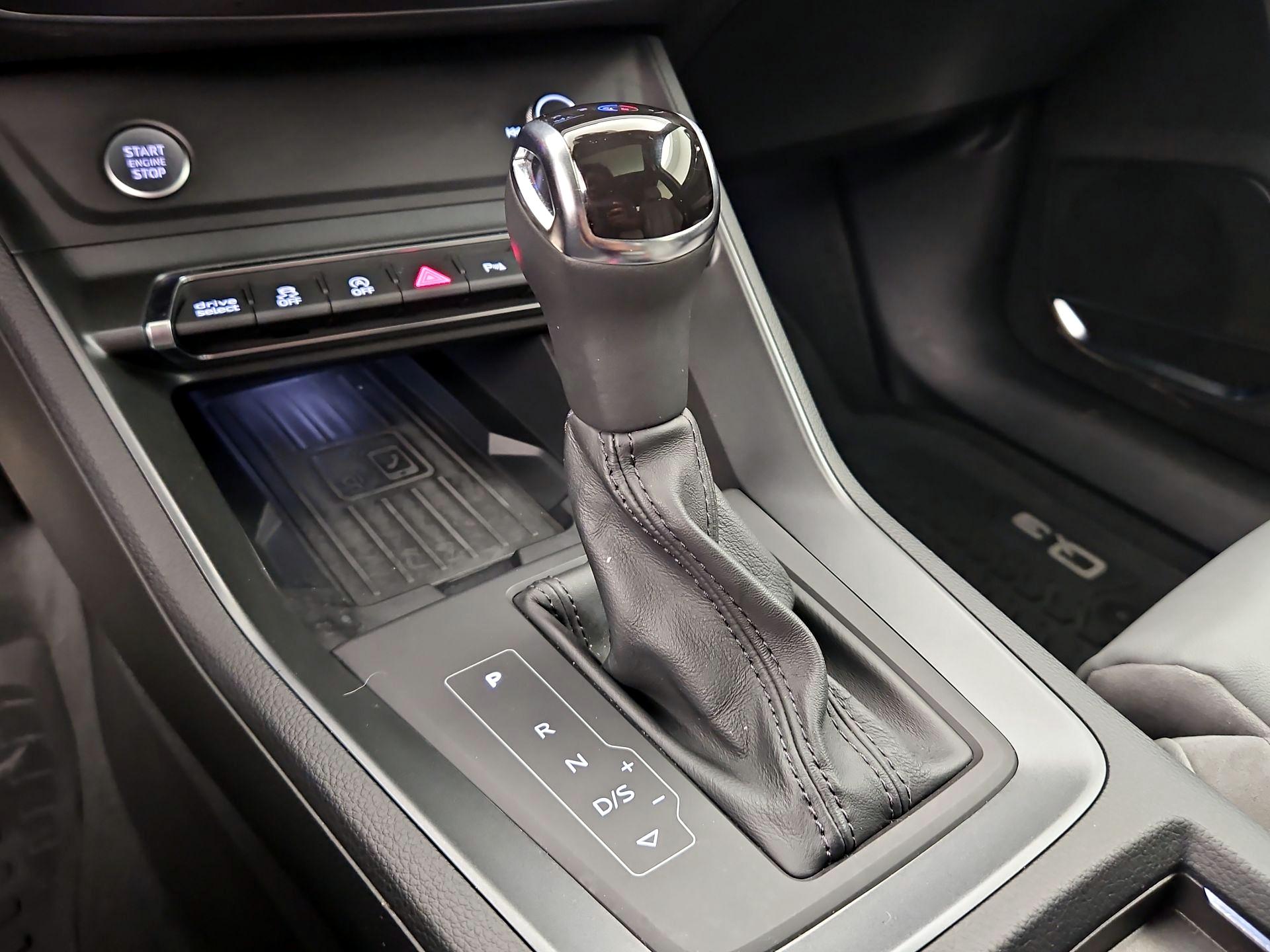 Thumbnail: 2020 Audi Q3 - 18