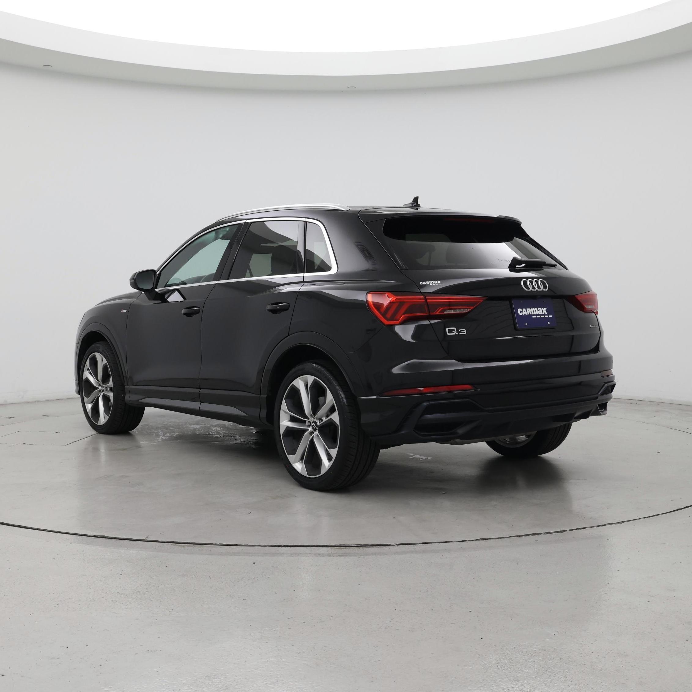 Thumbnail: 2020 Audi Q3 - 2