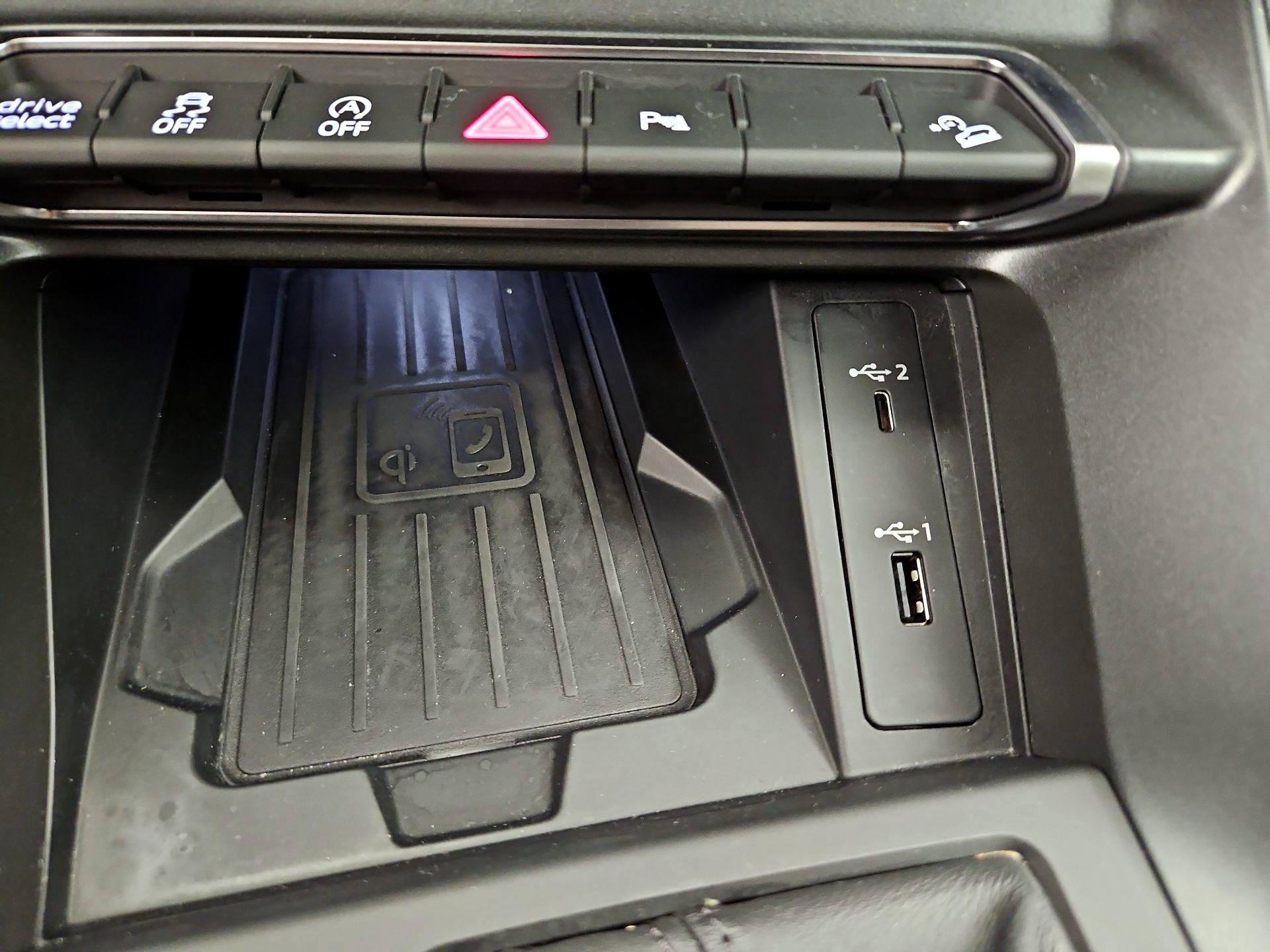 Thumbnail: 2020 Audi Q3 - 19