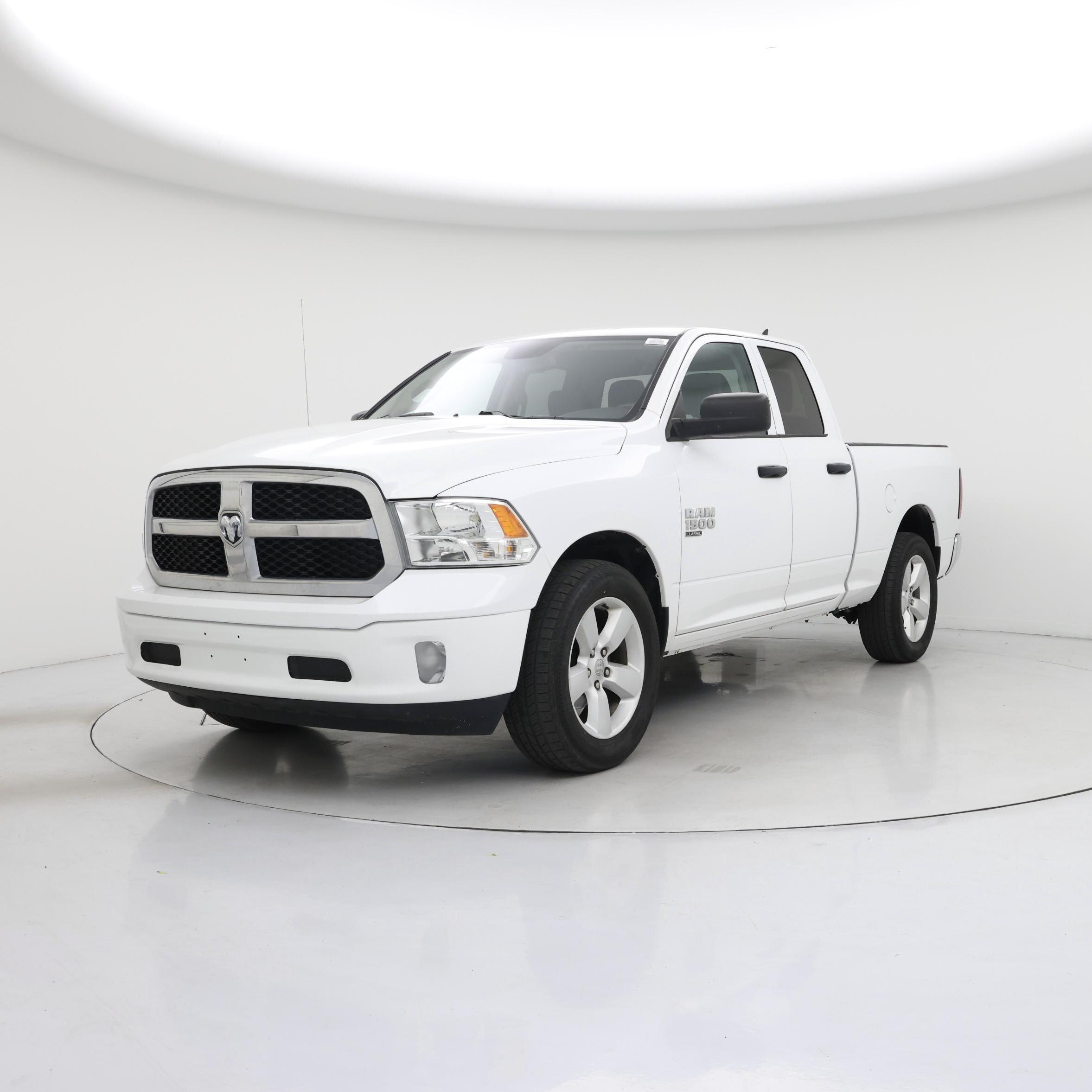 Thumbnail: 2021 RAM 1500 Classic - 4