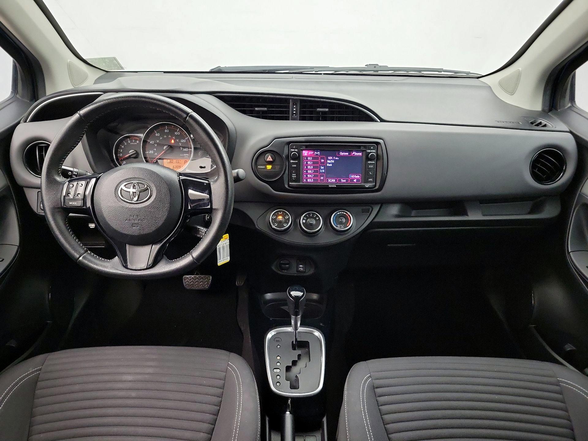 Thumbnail: 2015 Toyota Yaris - 9