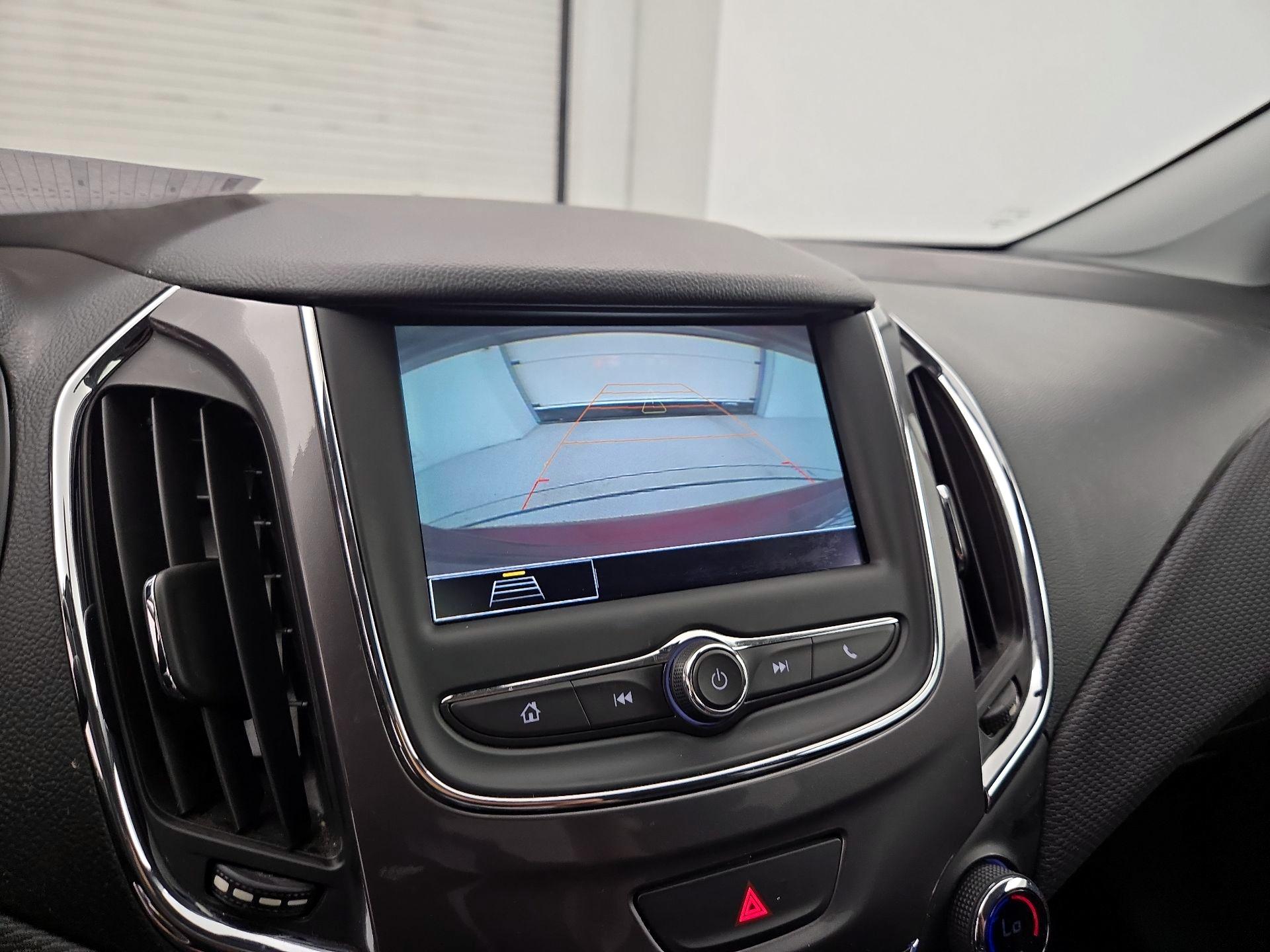 Thumbnail: 2019 Chevrolet Cruze - 14