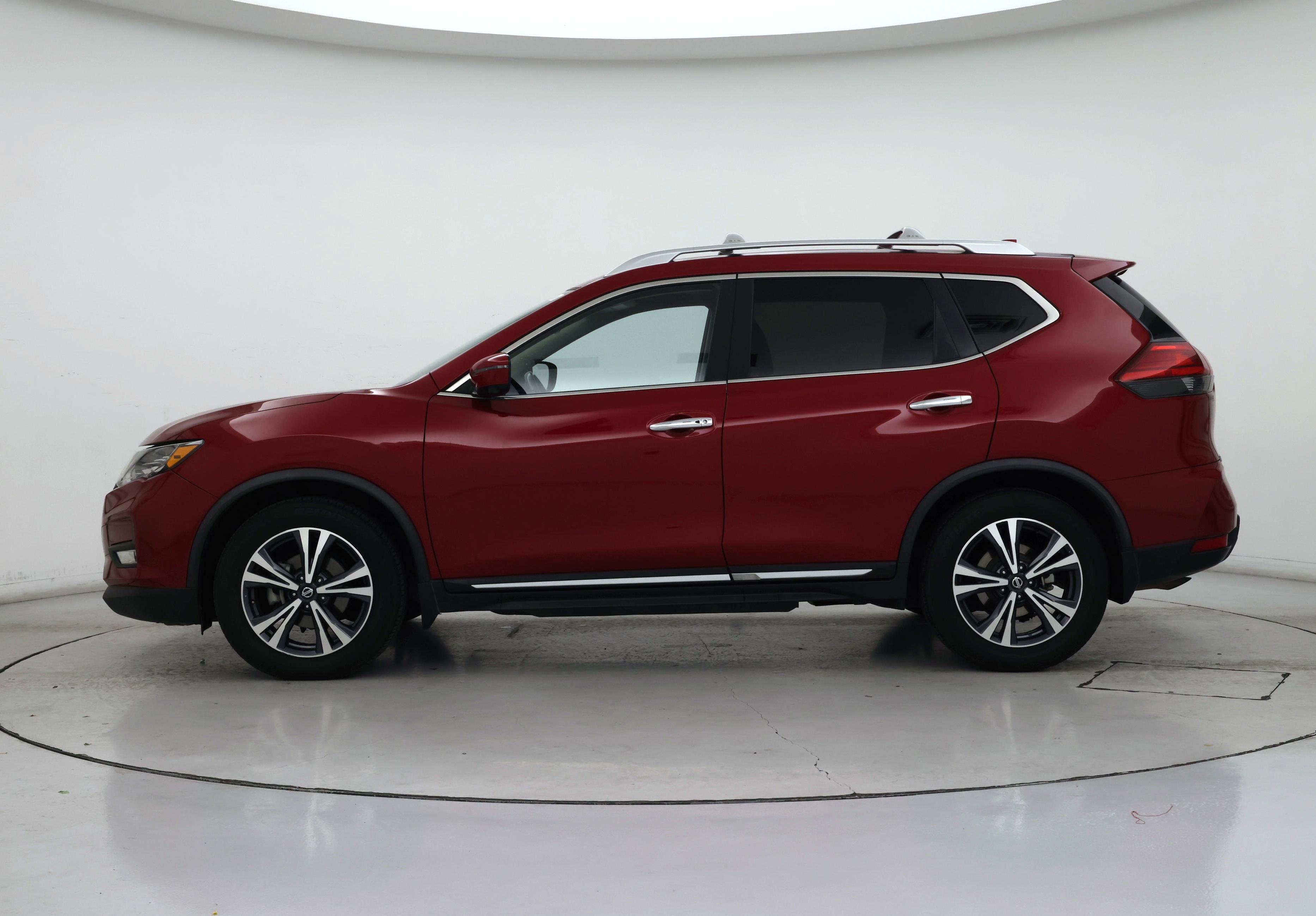 Thumbnail: 2017 Nissan Rogue - 3