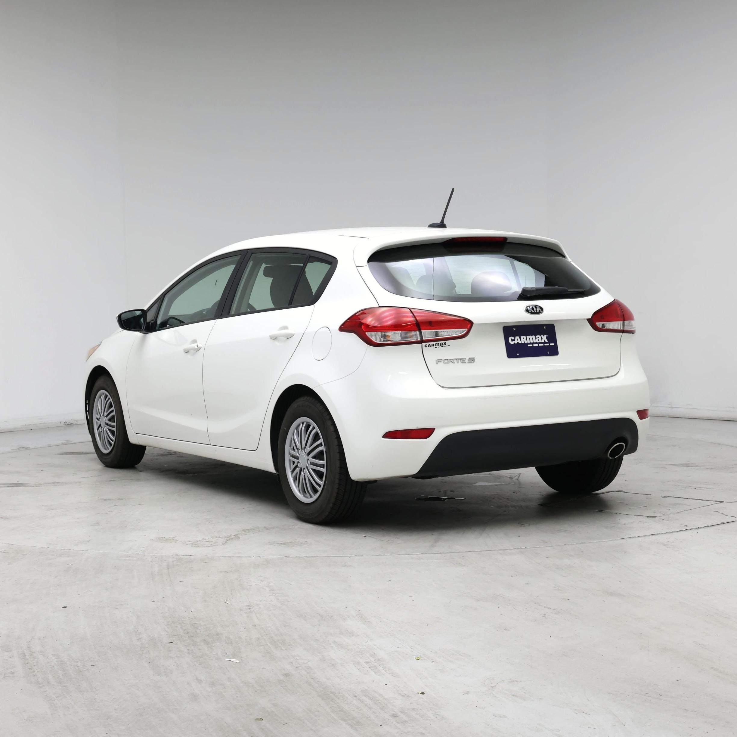 Thumbnail: 2018 Kia Forte - 2