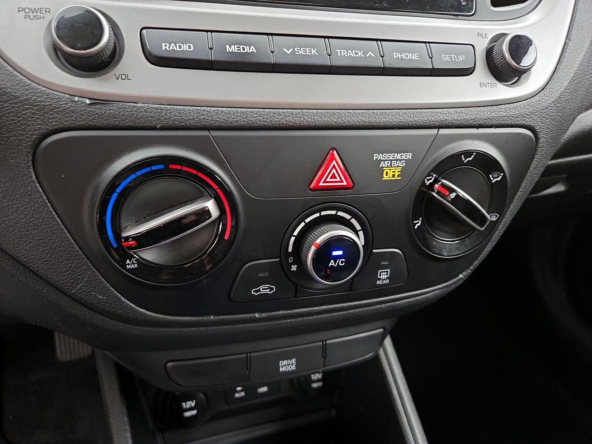 Thumbnail: 2020 Hyundai Accent - 16
