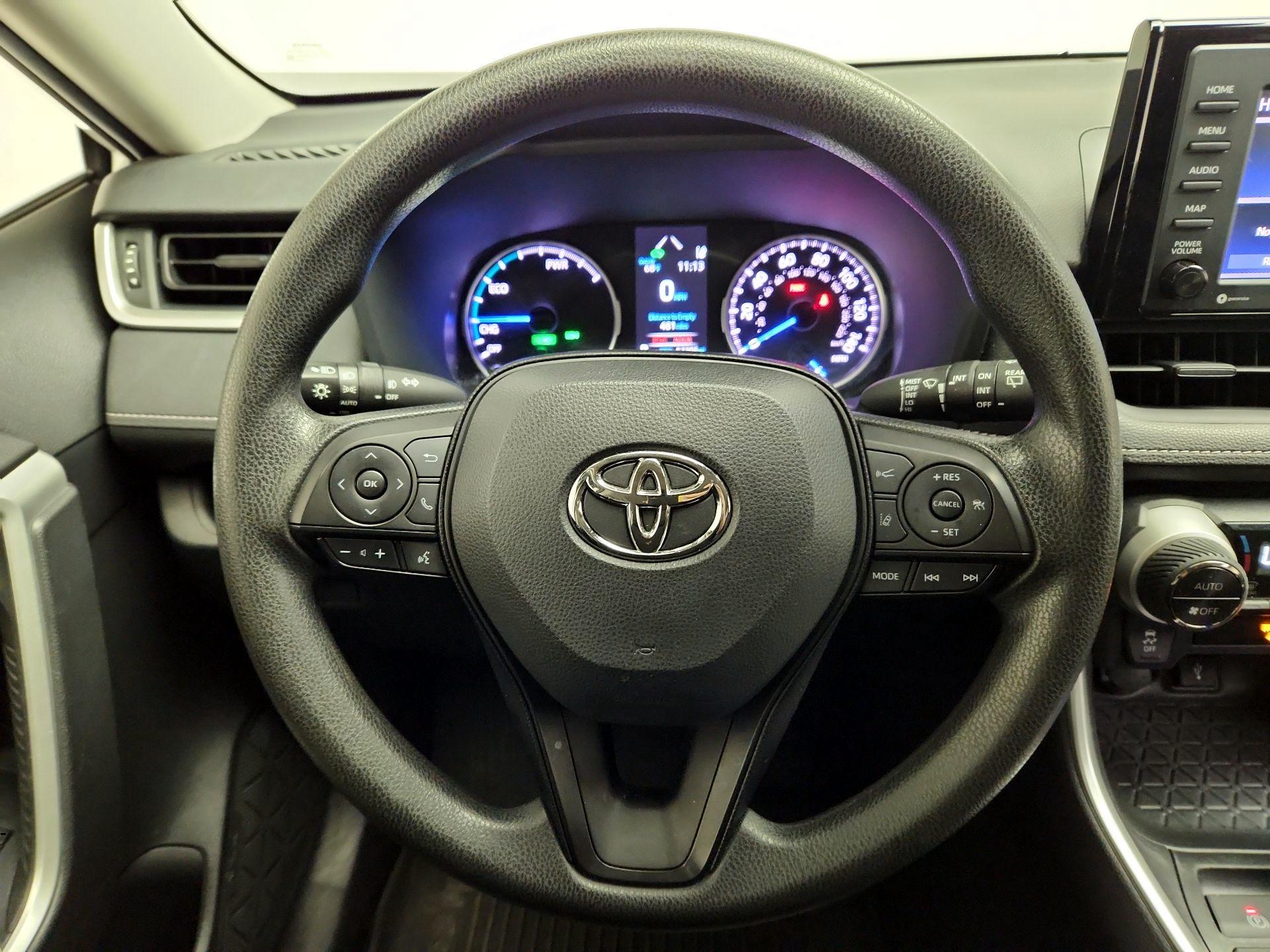 Thumbnail: 2021 Toyota RAV4 - 10