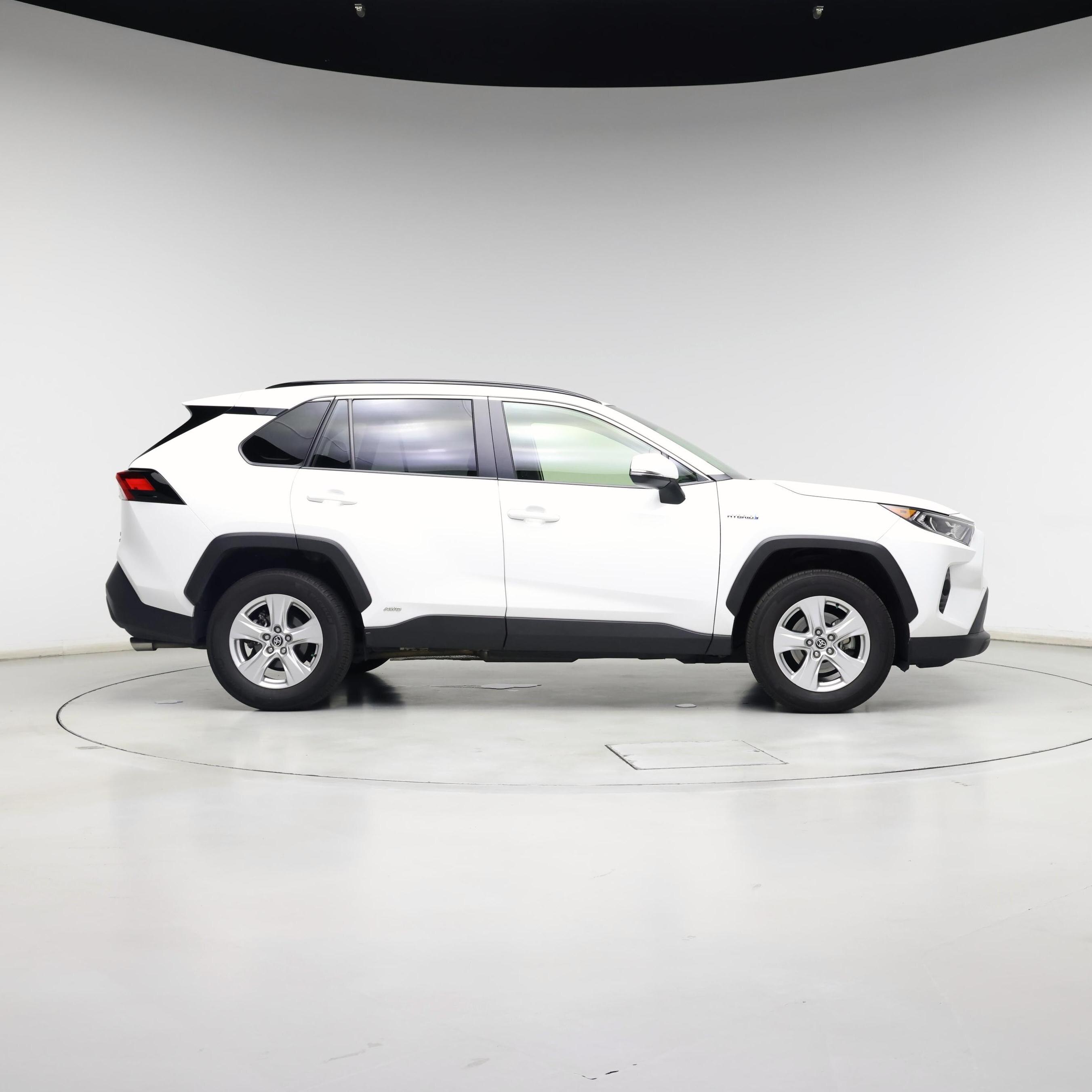 Thumbnail: 2021 Toyota RAV4 - 7