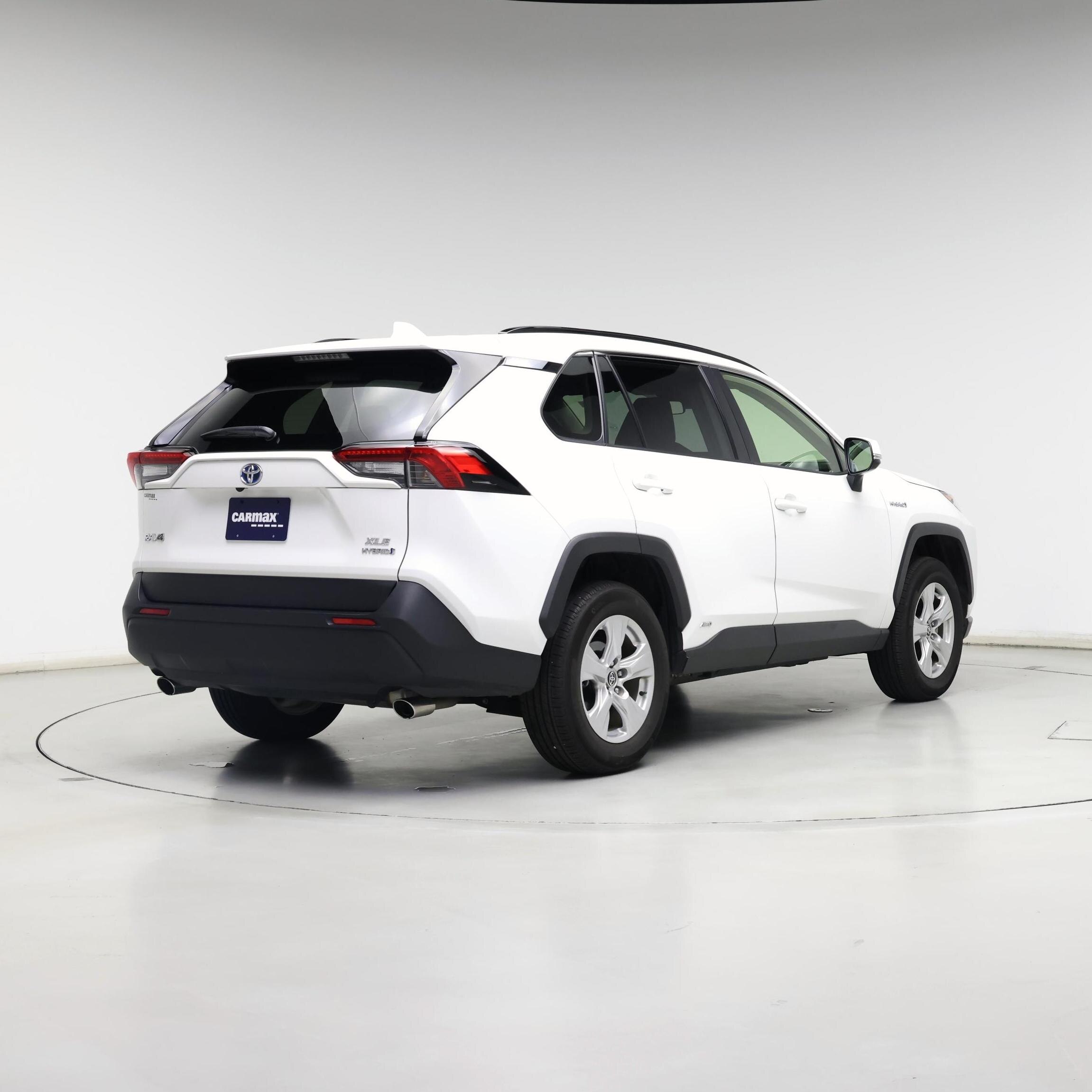 Thumbnail: 2021 Toyota RAV4 - 8