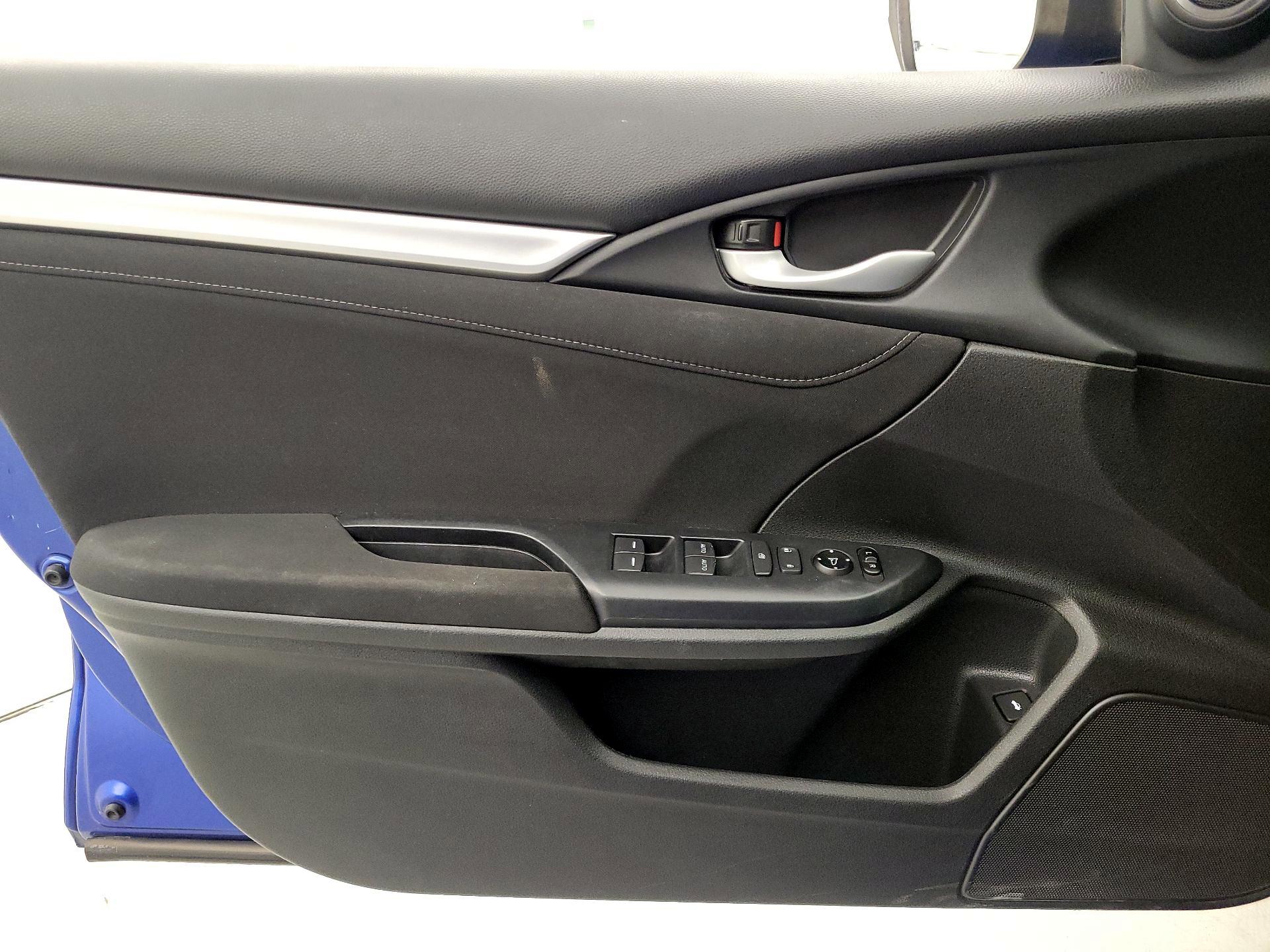 Thumbnail: 2017 Honda Civic - 12