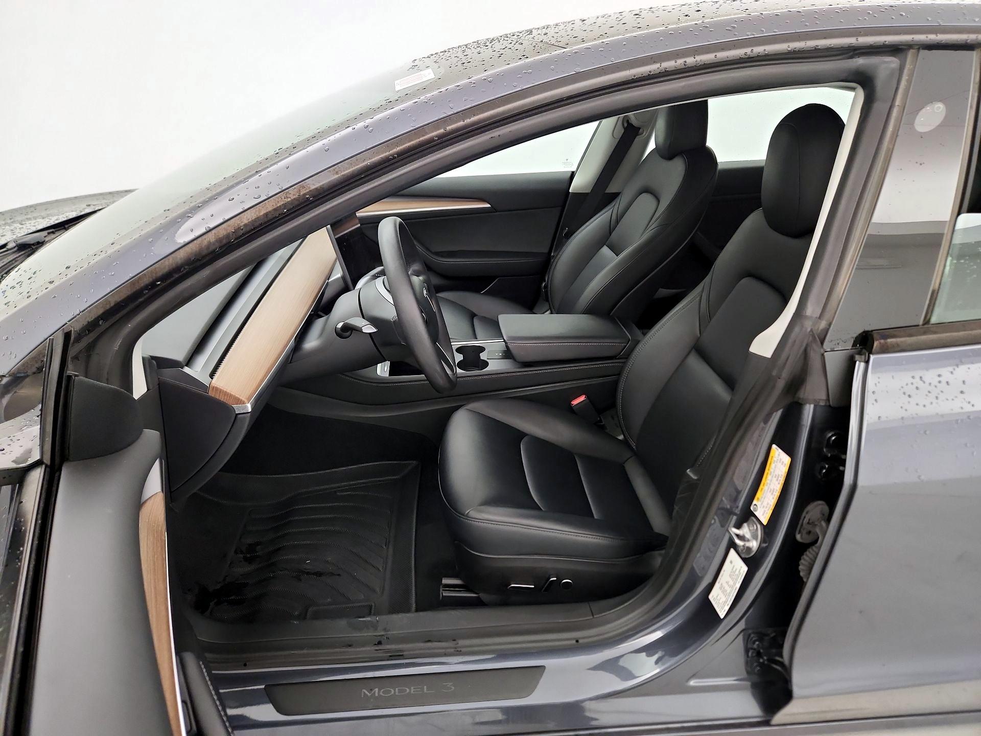 Thumbnail: 2023 Tesla Model 3 - 11