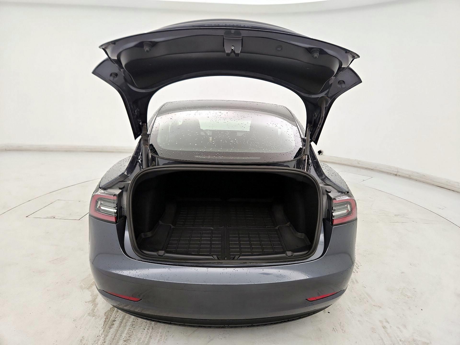 Thumbnail: 2023 Tesla Model 3 - 20