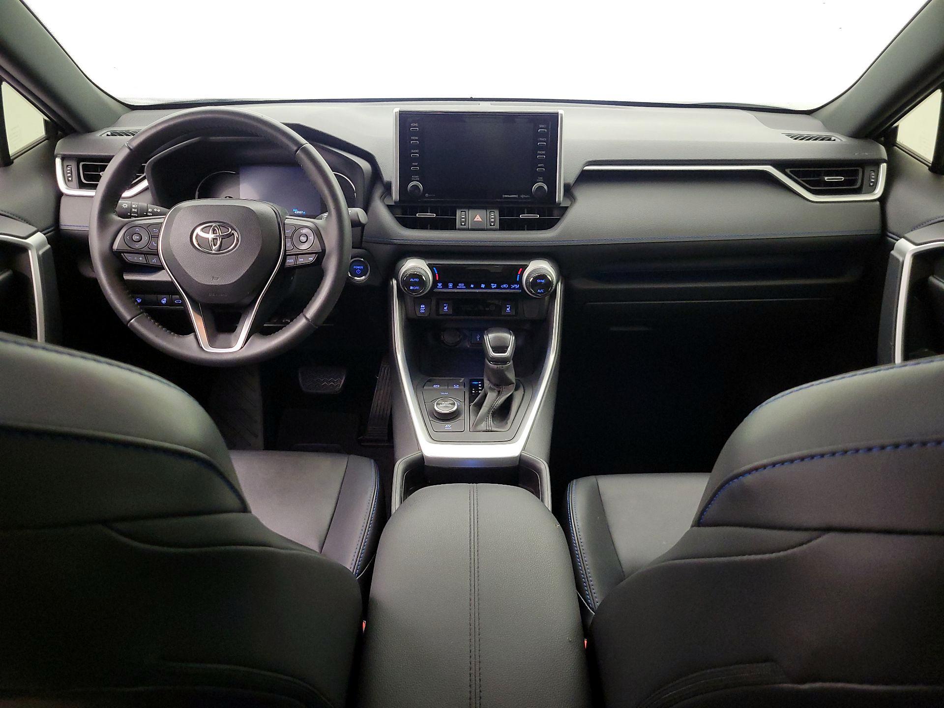 Thumbnail: 2020 Toyota RAV4 - 9