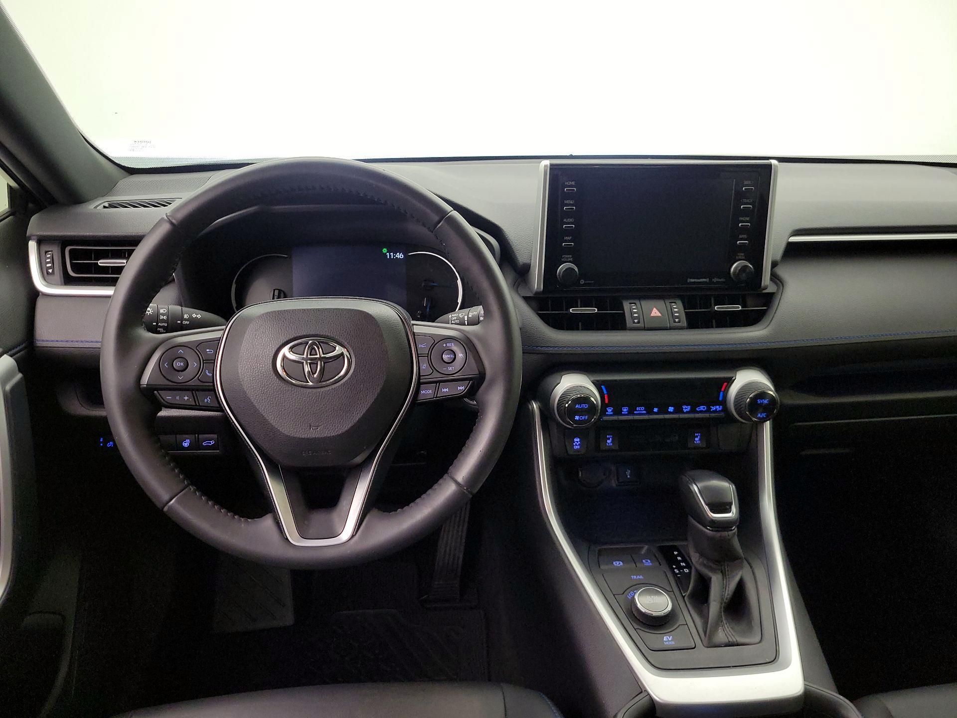 Thumbnail: 2020 Toyota RAV4 - 10
