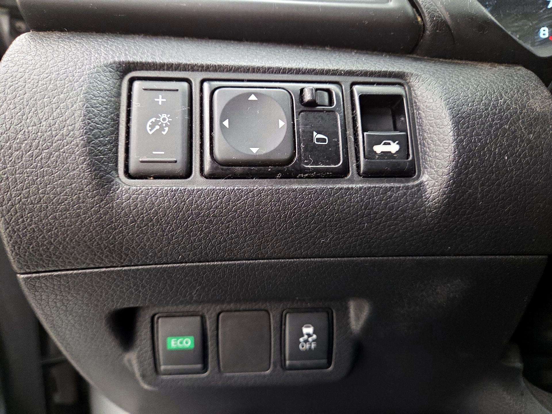 Thumbnail: 2019 Nissan Sentra - 13
