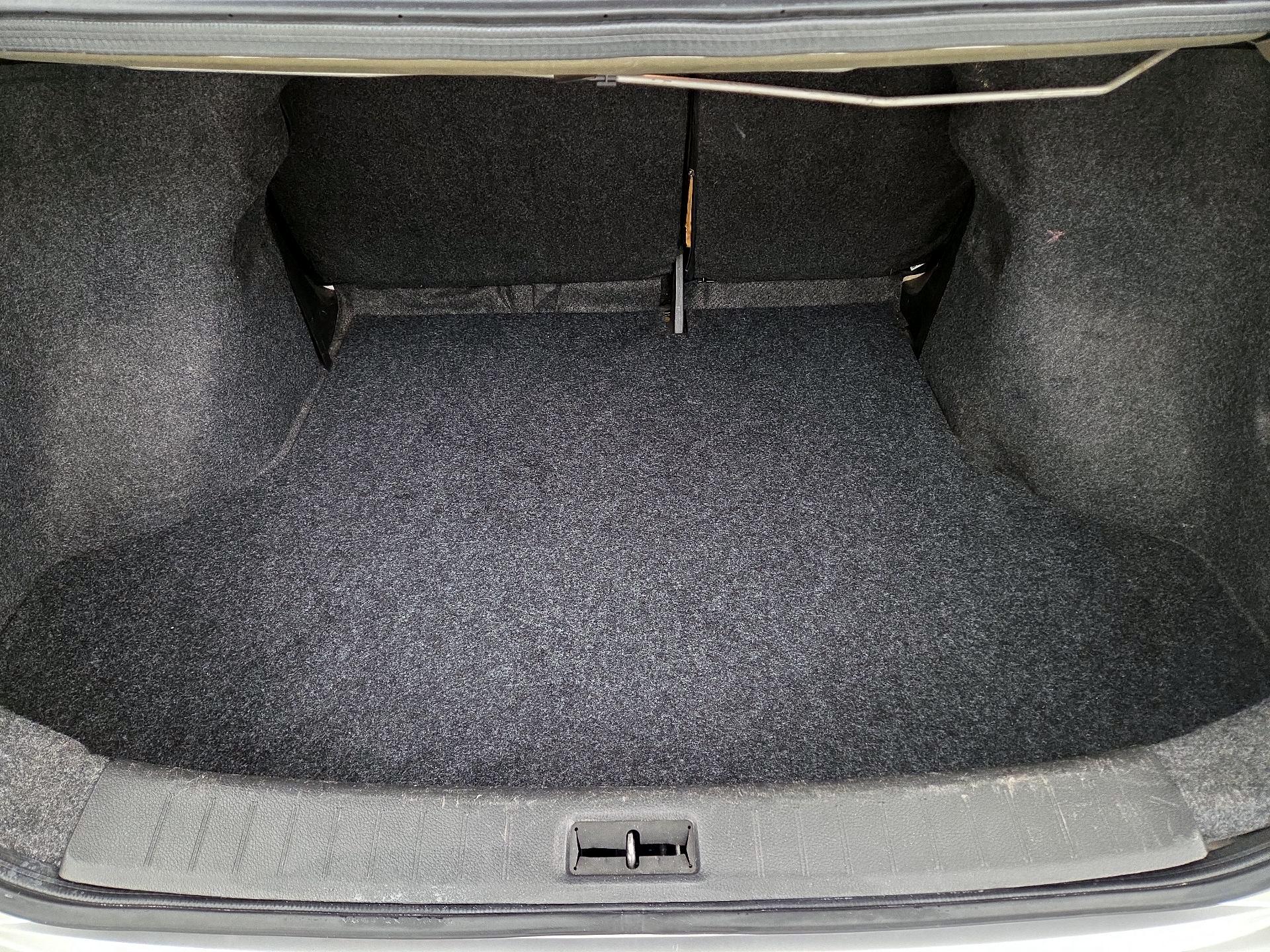 Thumbnail: 2019 Nissan Sentra - 20