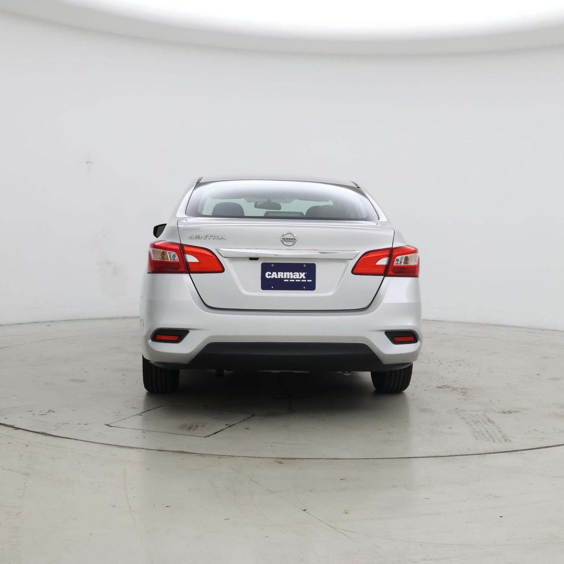 Thumbnail: 2019 Nissan Sentra - 6