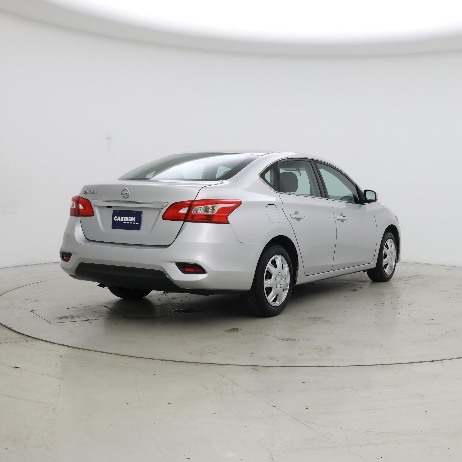 Thumbnail: 2019 Nissan Sentra - 8