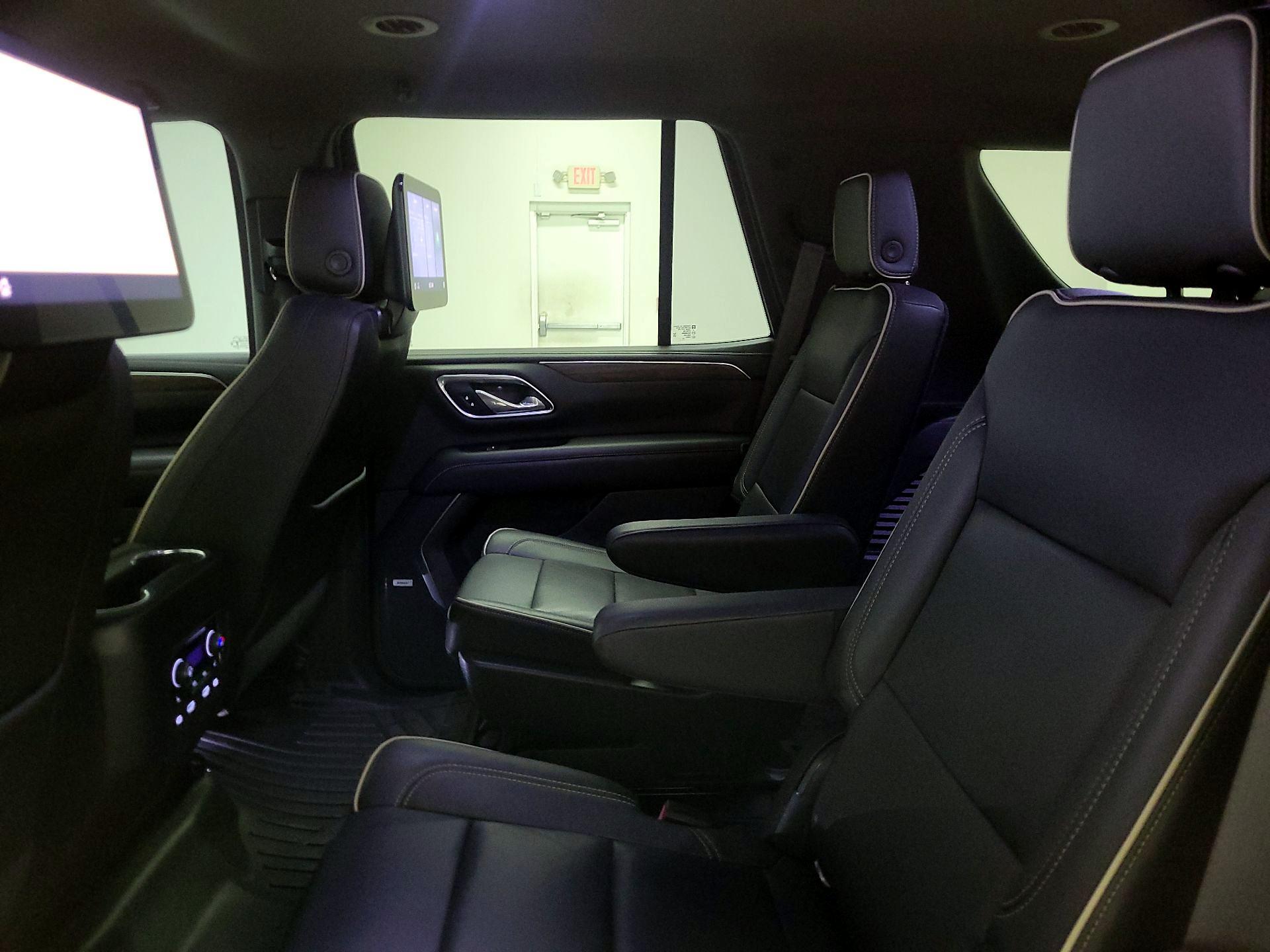 Thumbnail: 2021 Chevrolet Tahoe - 20