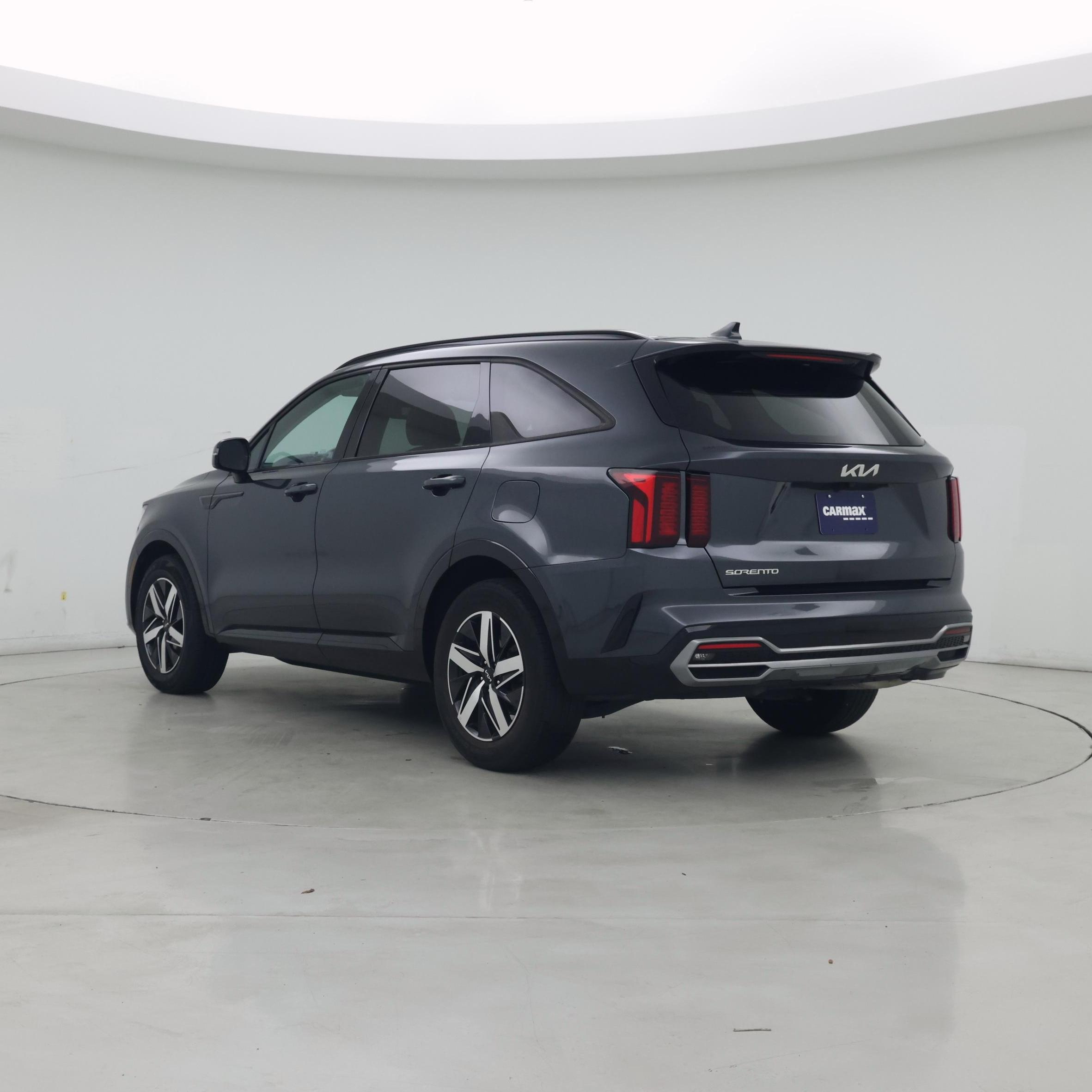 Thumbnail: 2023 Kia Sorento - 2