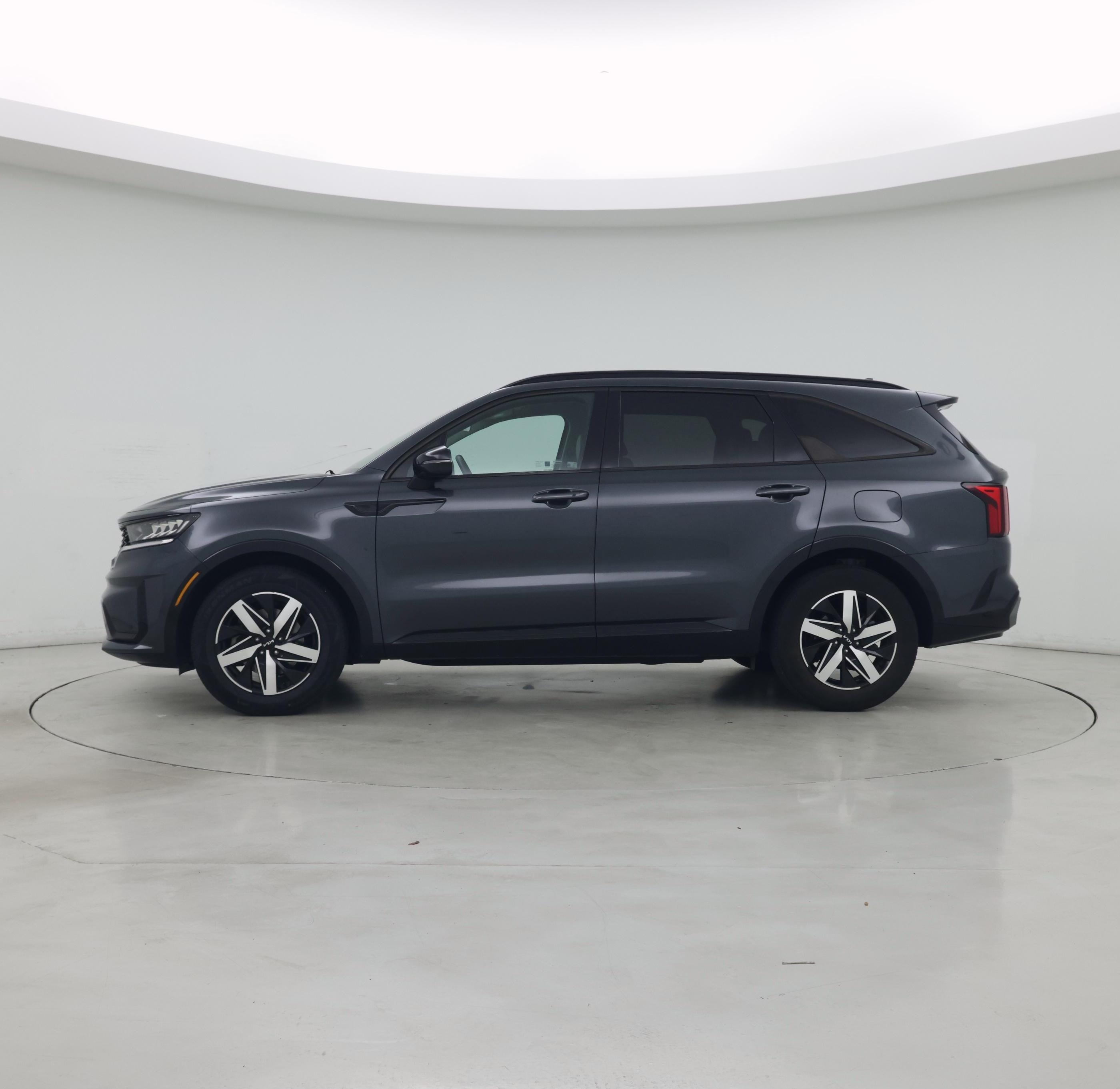 Thumbnail: 2023 Kia Sorento - 3