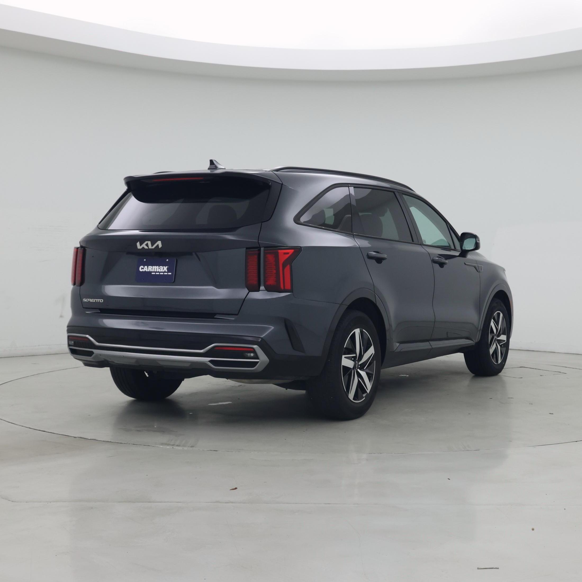 Thumbnail: 2023 Kia Sorento - 8